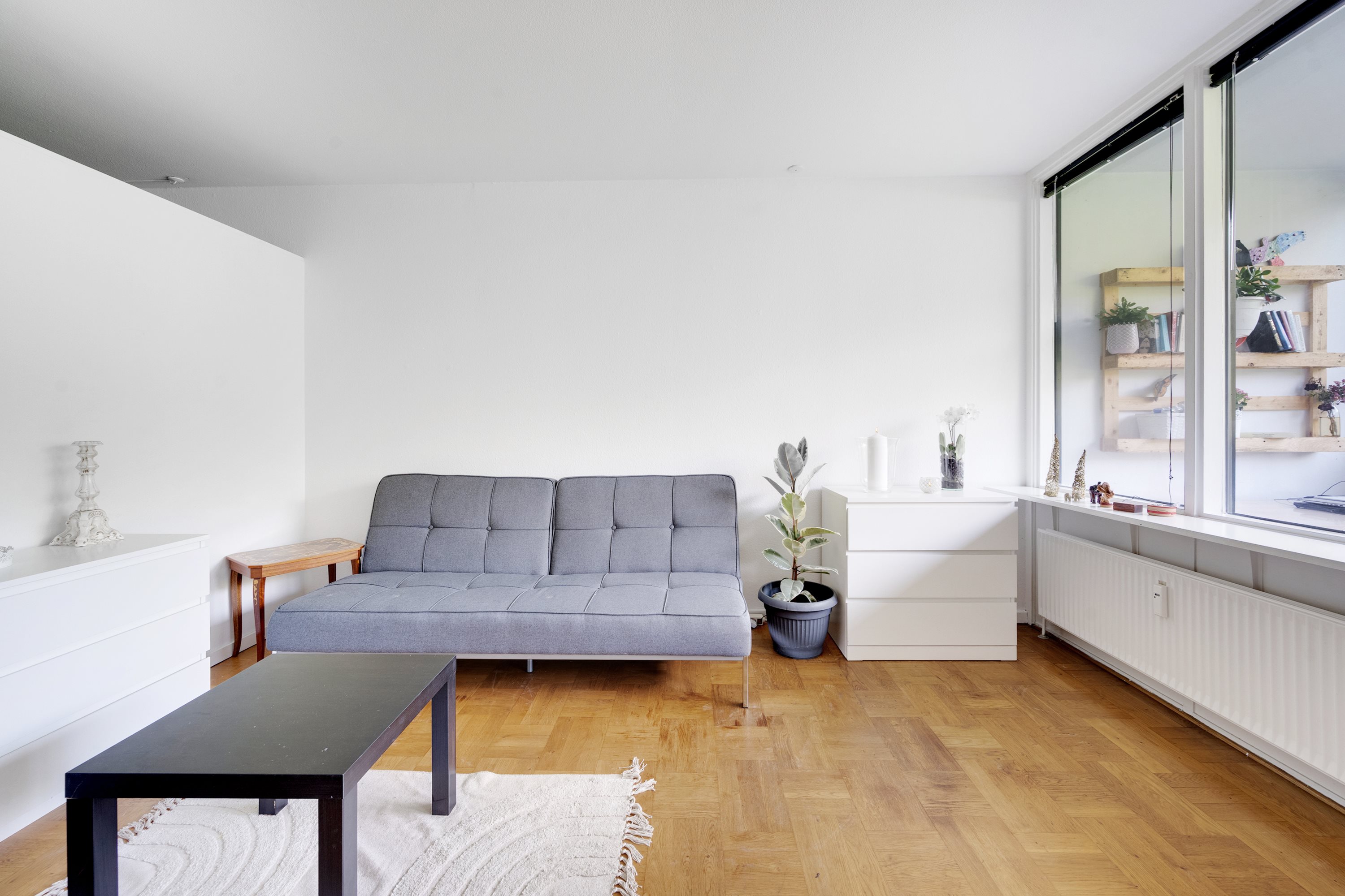 Fremhævet stue billede i fuldskærmstilstand. Billede af Floravænget 5, st.. mf., Dalum, 5250 Odense SV