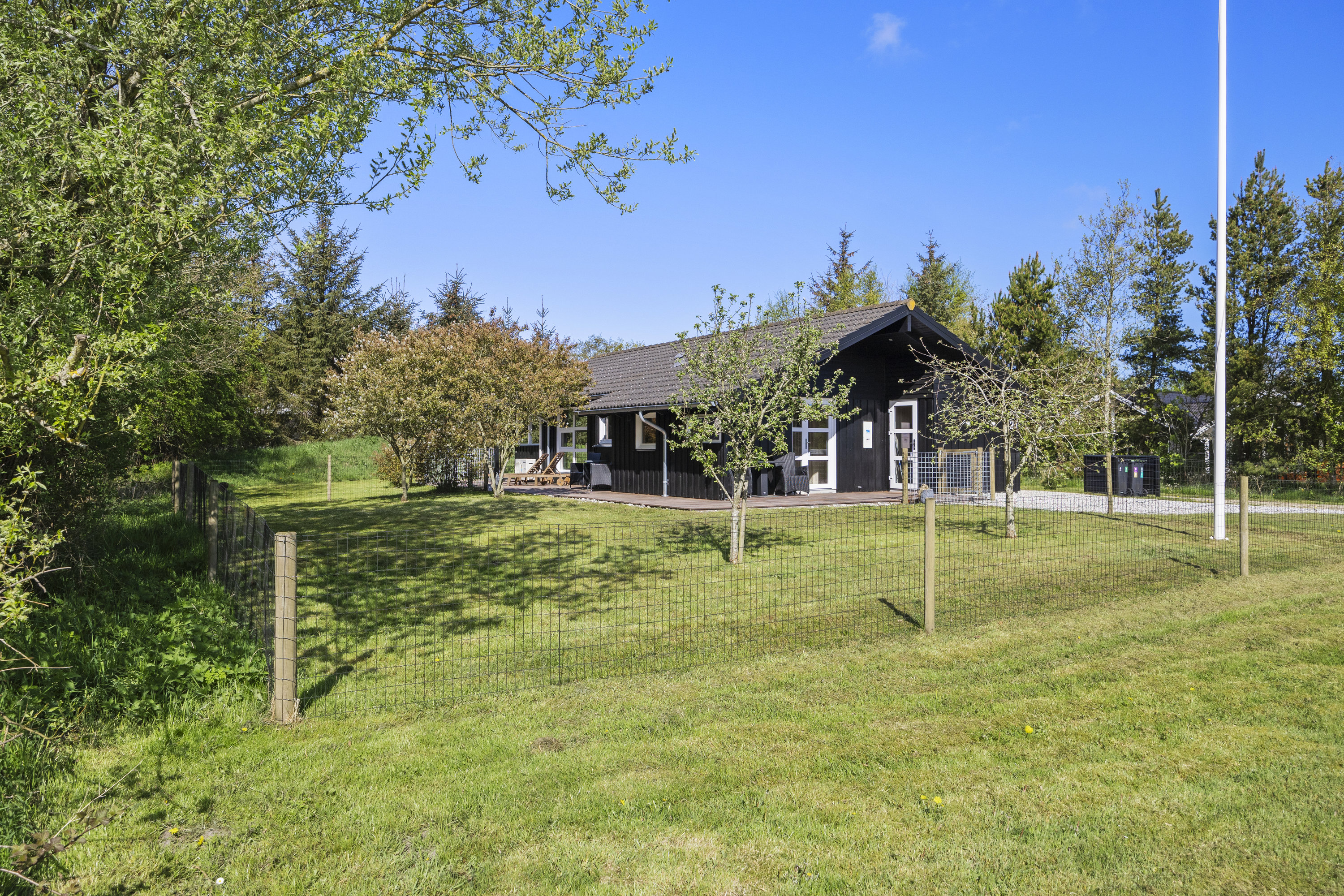 Miniaturebillede 1: . Billede af Hennebysvej 42I, 6854 Henne