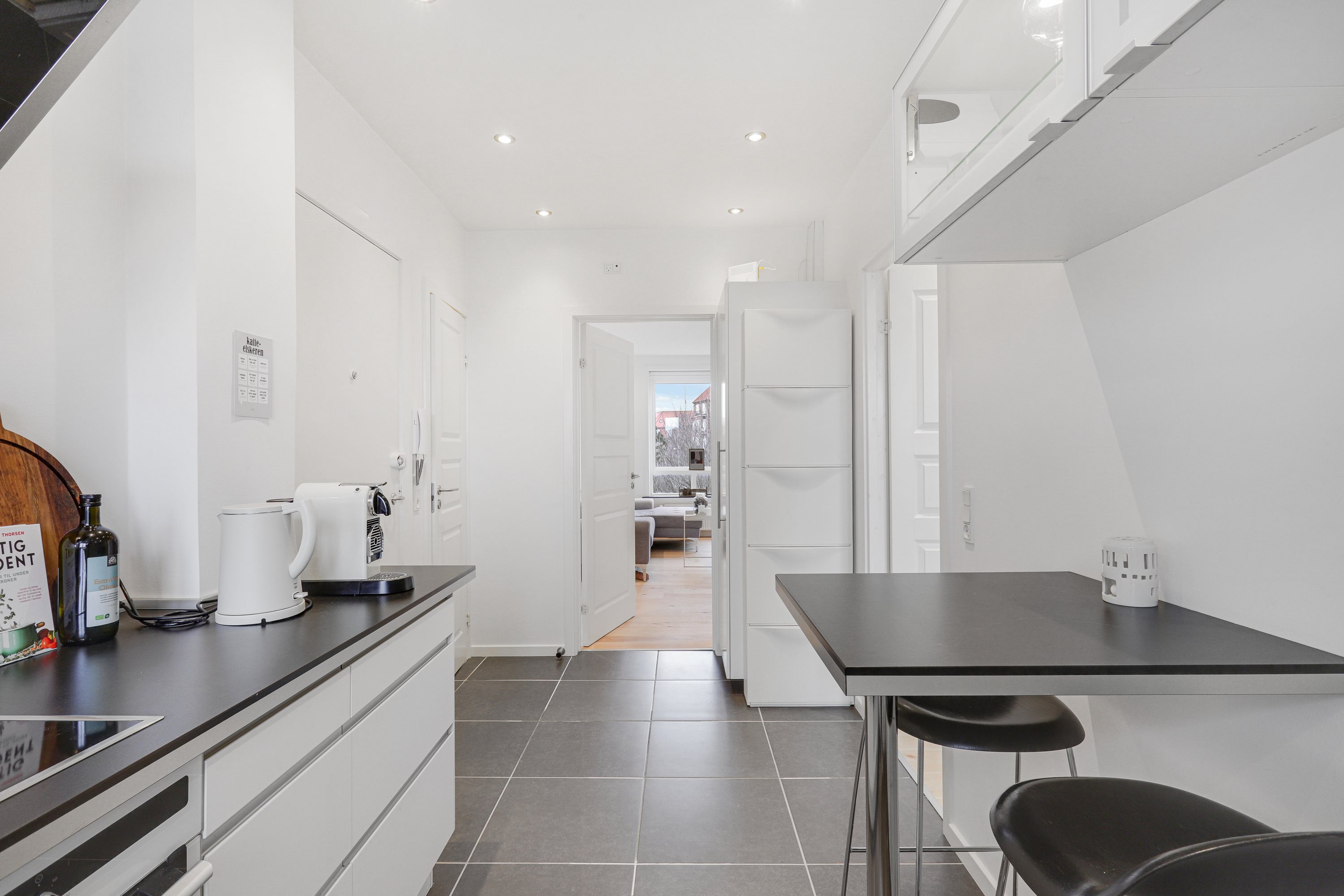 Fremhævet andet billede i fuldskærmstilstand. Billede af Jyllandsvej 12A, 2. th., 2000 Frederiksberg