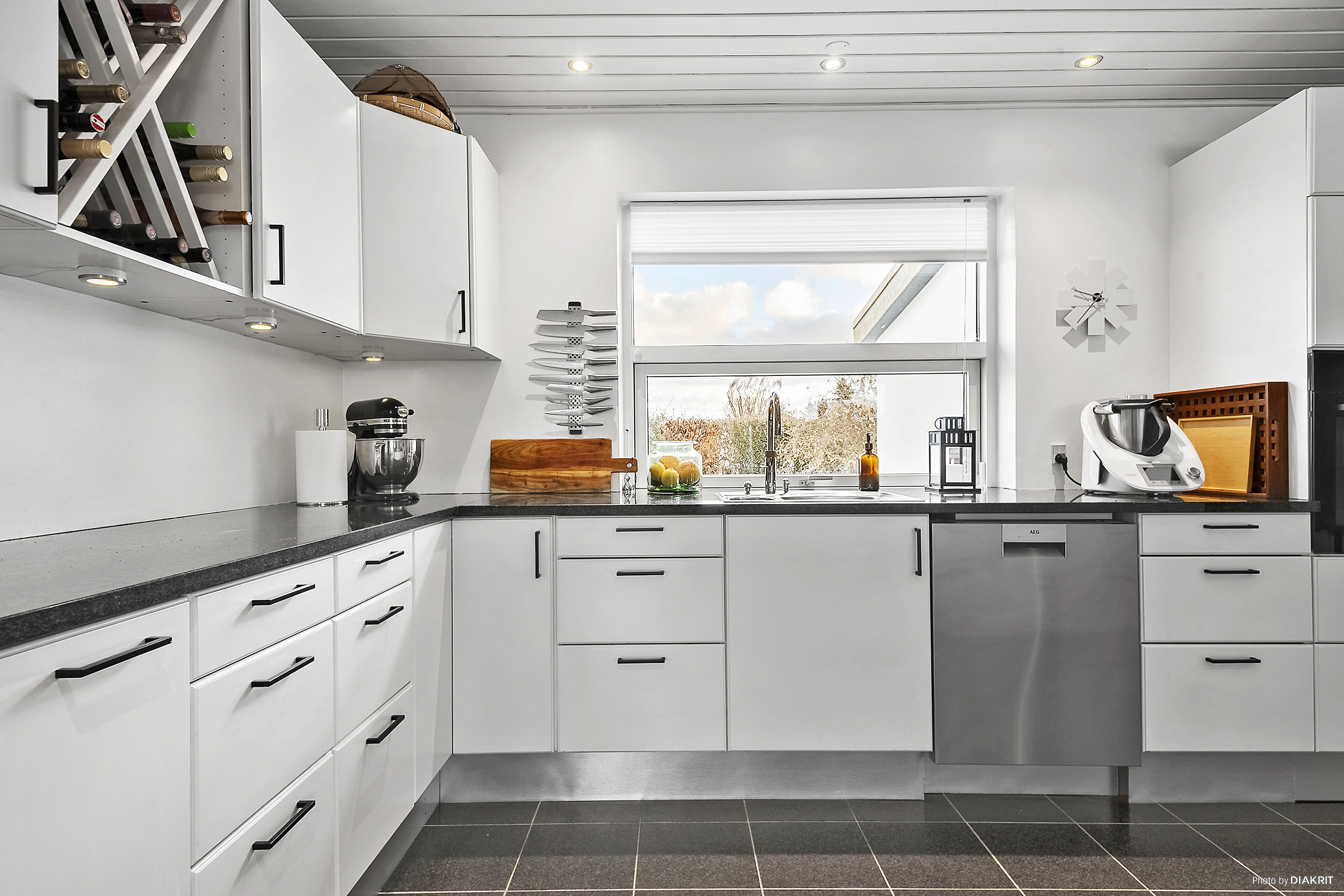 Fremhævet køkken billede i fuldskærmstilstand. Billede af Engvangsvej 39, Strøby Egede, 4600 Køge