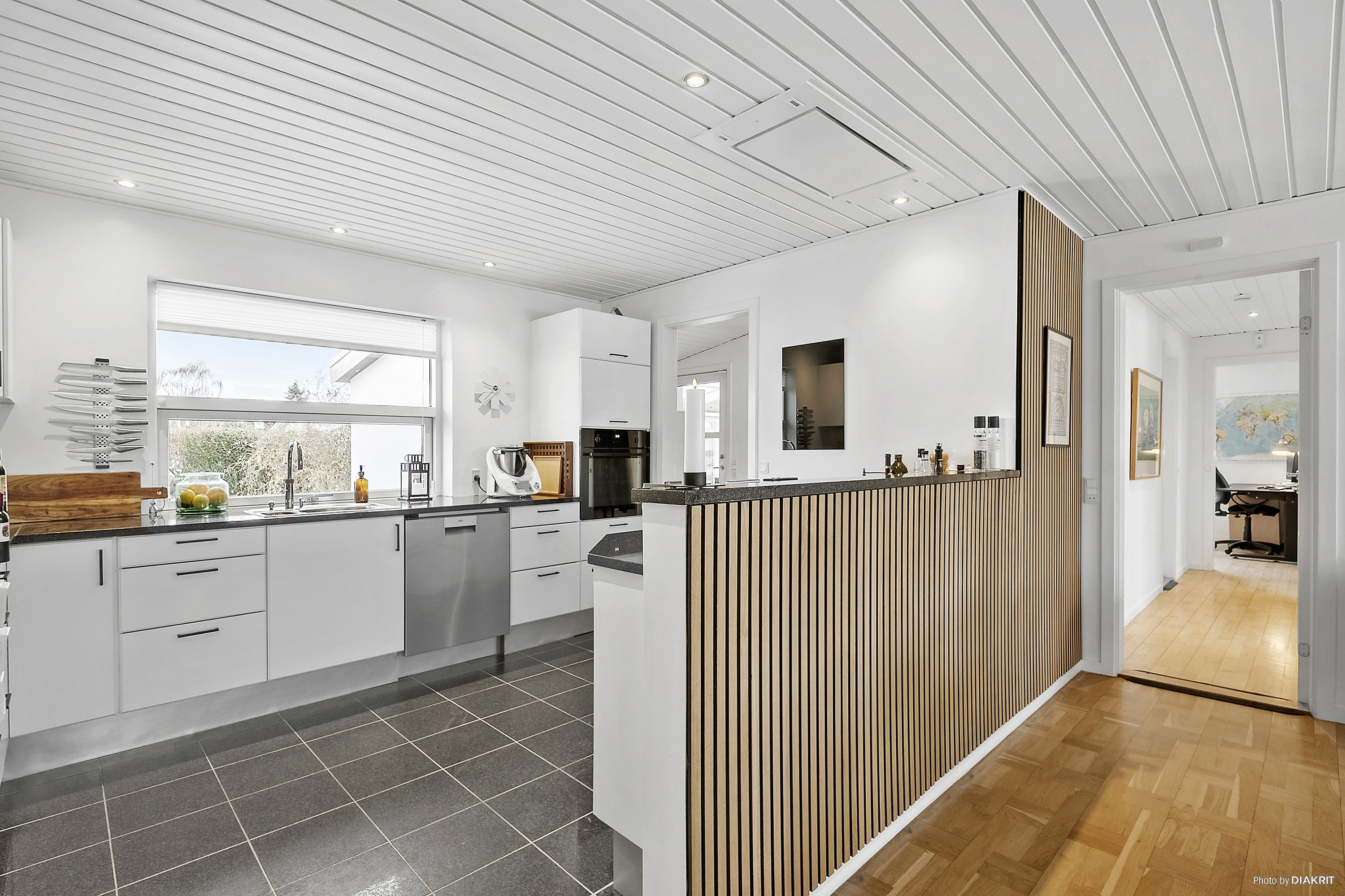 Fremhævet køkken billede i fuldskærmstilstand. Billede af Engvangsvej 39, Strøby Egede, 4600 Køge