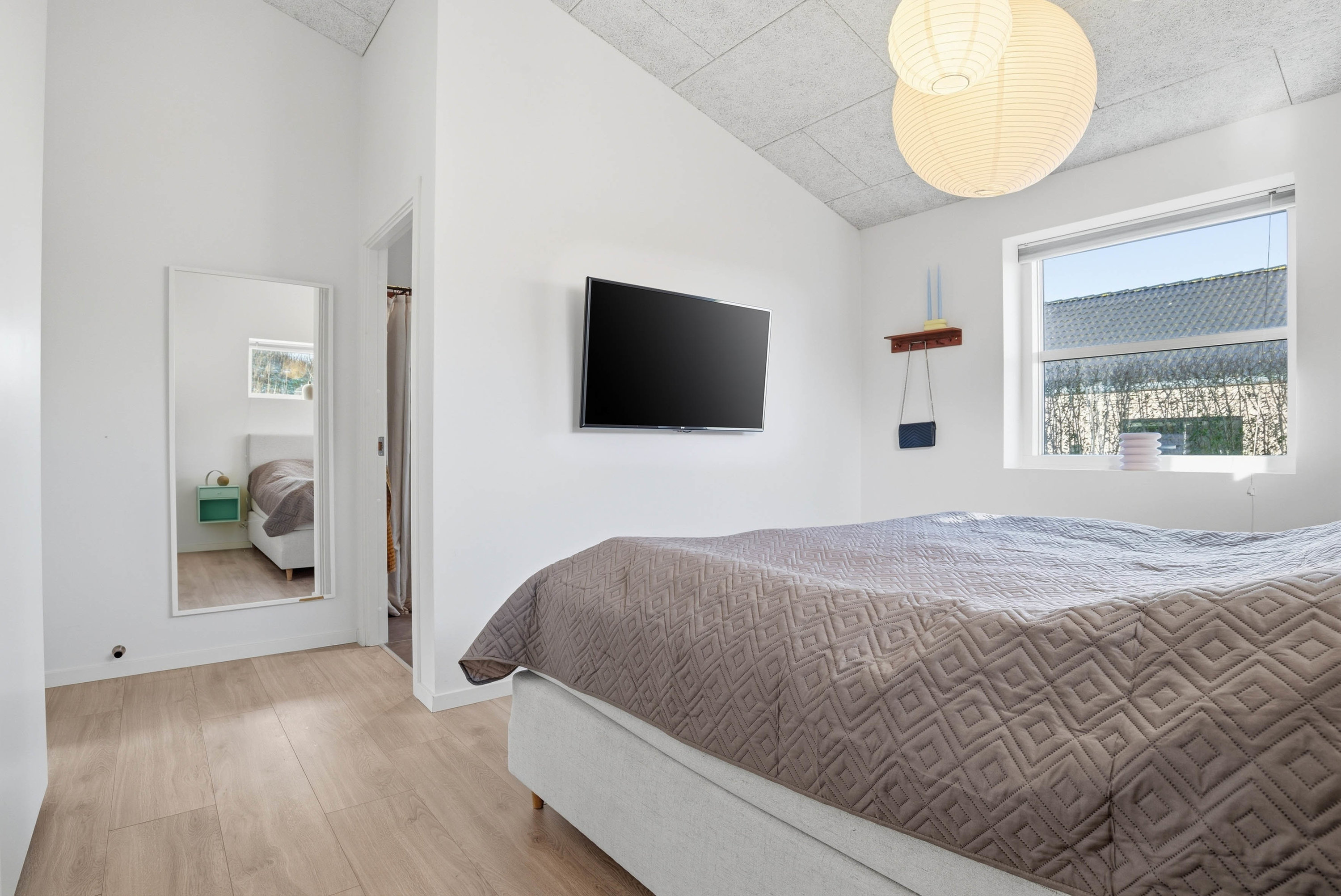 Fremhævet soveværelse billede i fuldskærmstilstand. Billede af Fjald 5, Halgårde, 7500 Holstebro