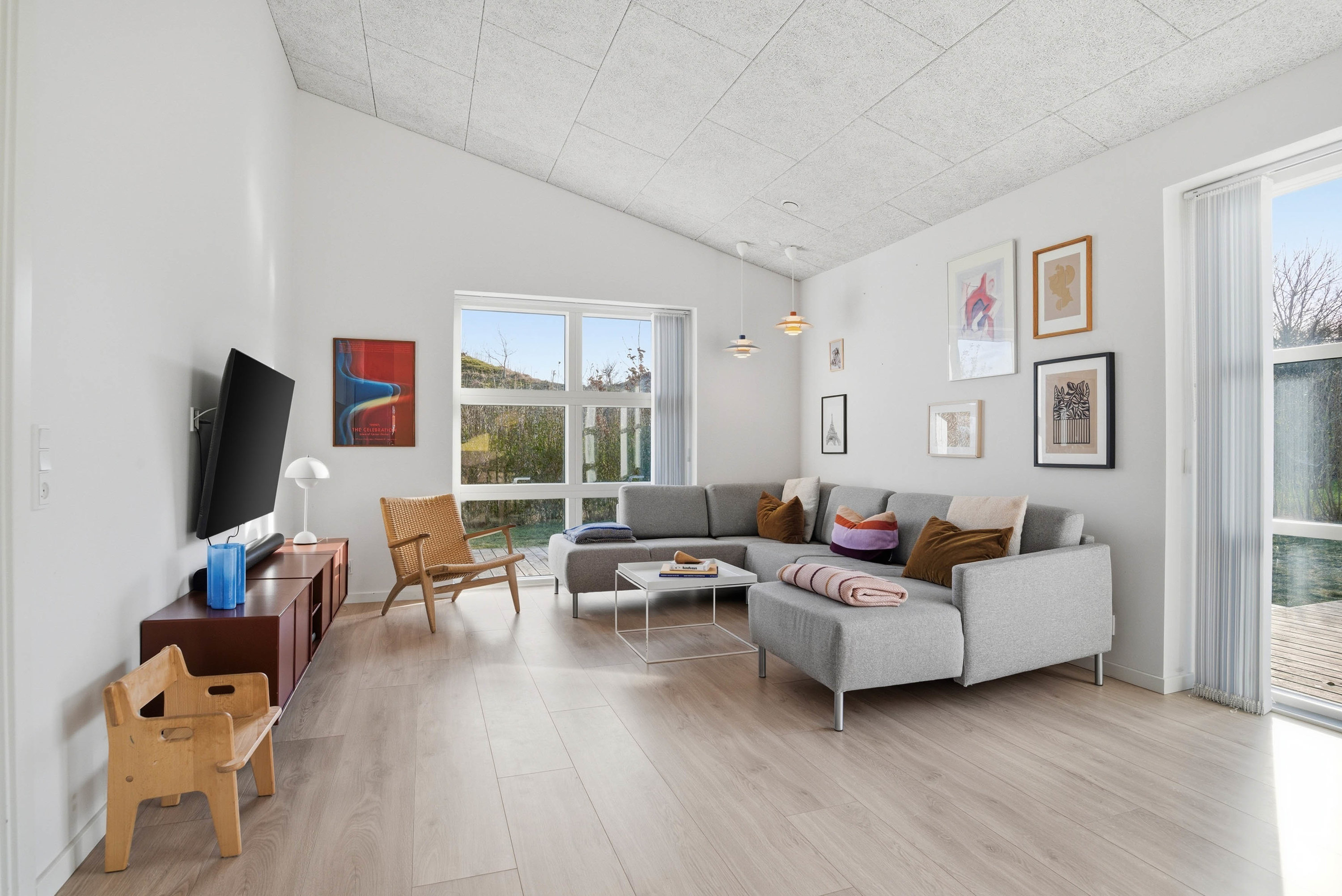 Fremhævet stue billede i fuldskærmstilstand. Billede af Fjald 5, Halgårde, 7500 Holstebro