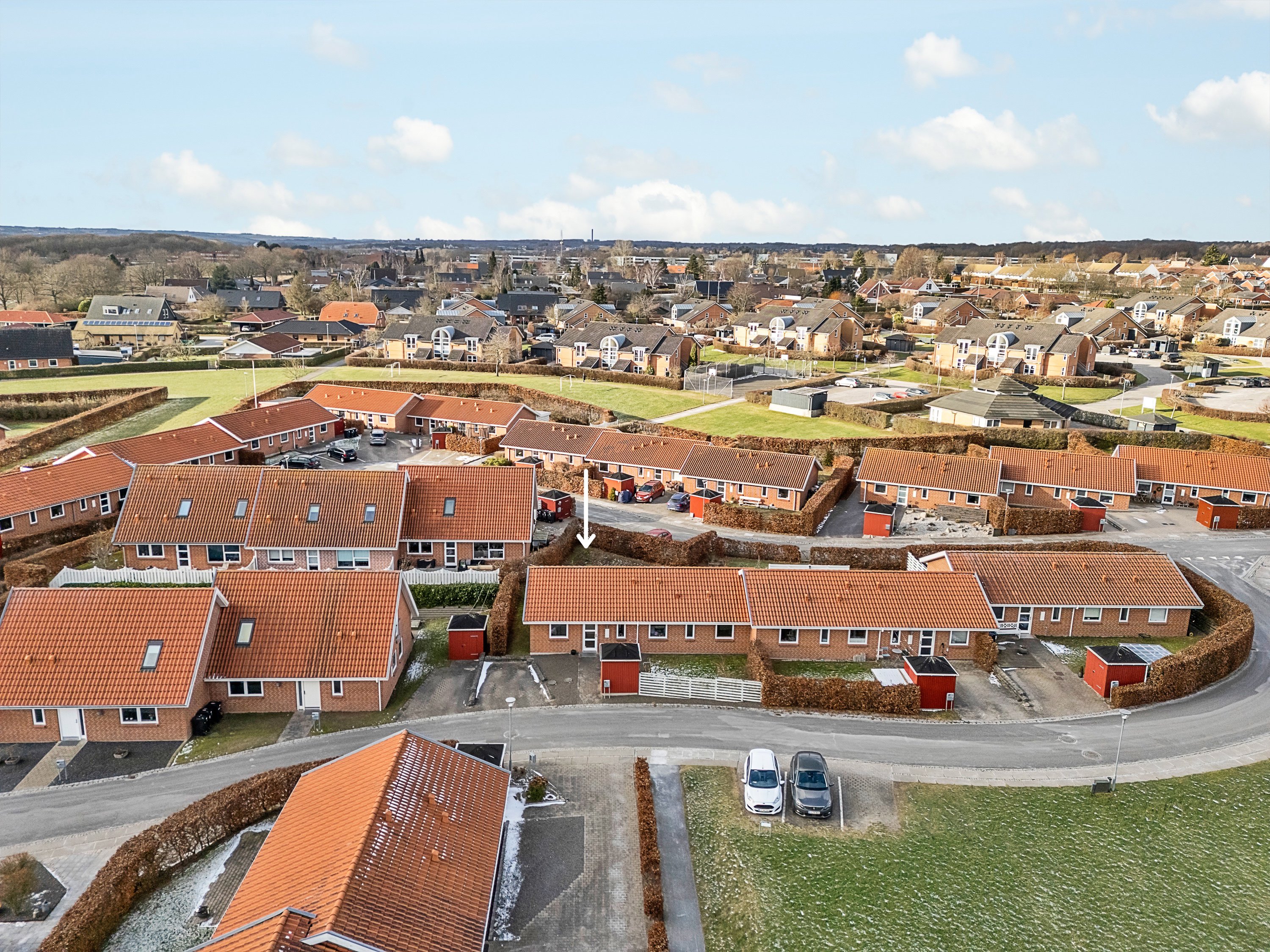 Fremhævet luftfoto billede i fuldskærmstilstand. Billede af Bøgehaven 45, 8520 Lystrup