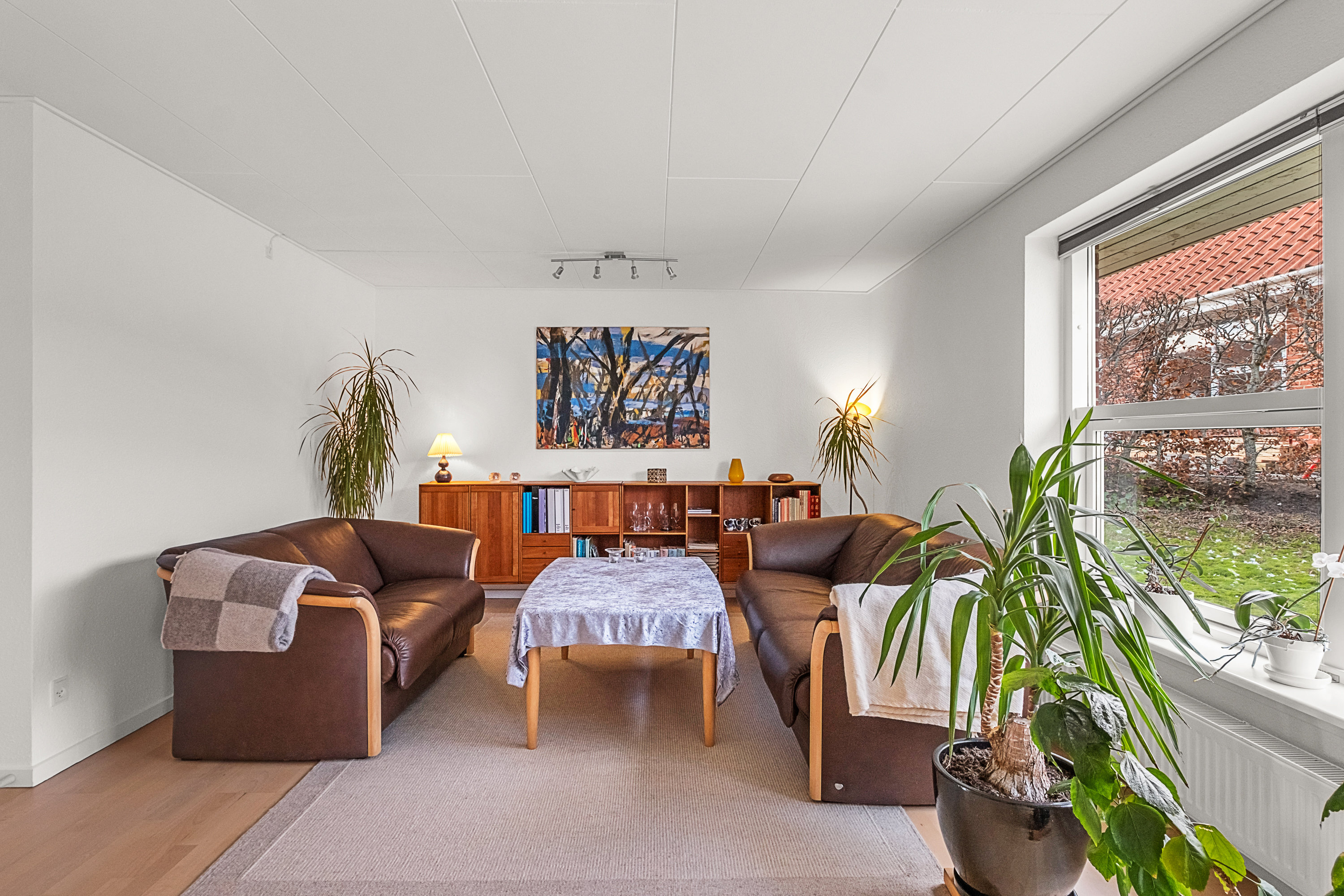 Fremhævet stue billede i fuldskærmstilstand. Billede af Bøgehaven 45, 8520 Lystrup