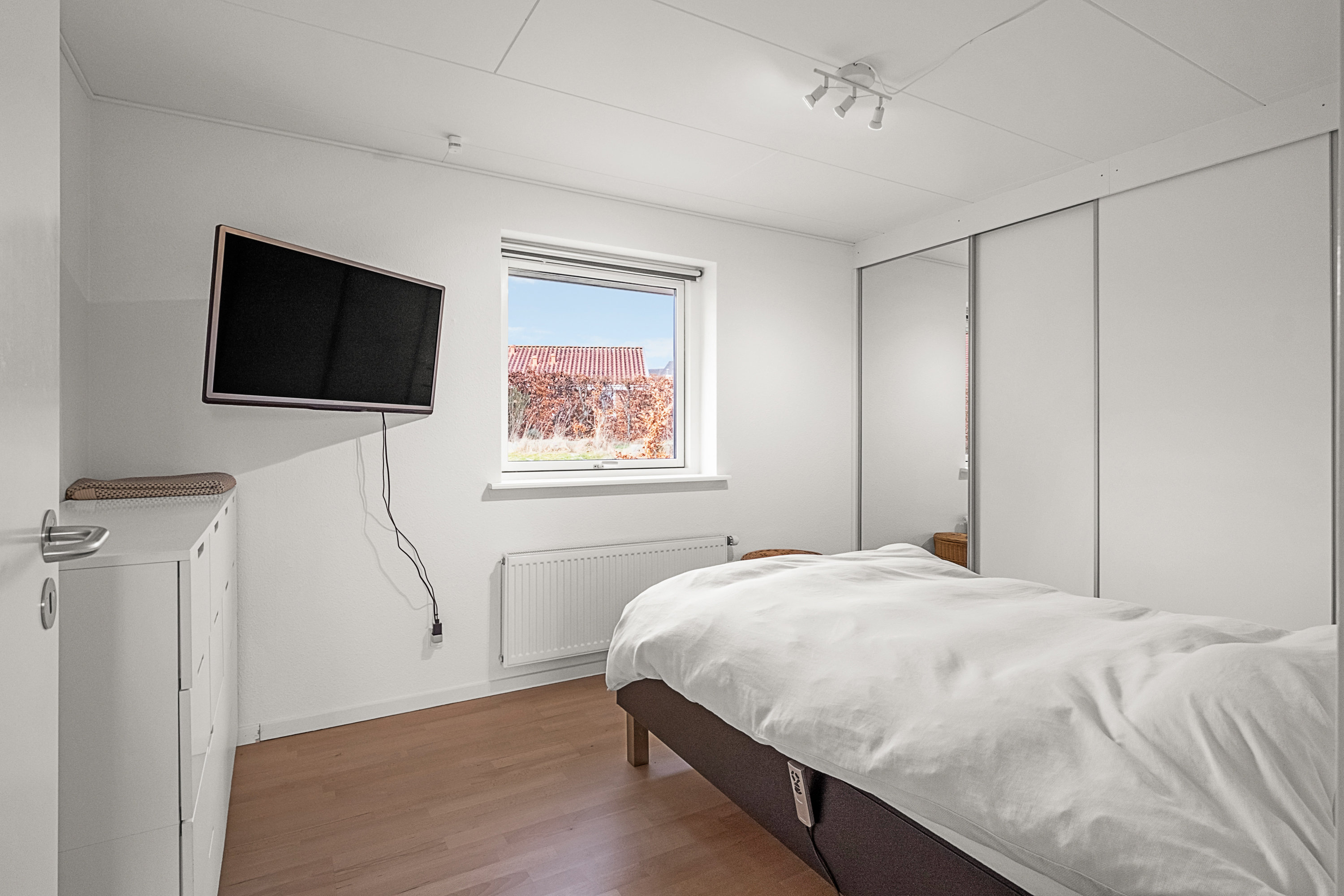 Fremhævet soveværelse billede i fuldskærmstilstand. Billede af Bøgehaven 45, 8520 Lystrup