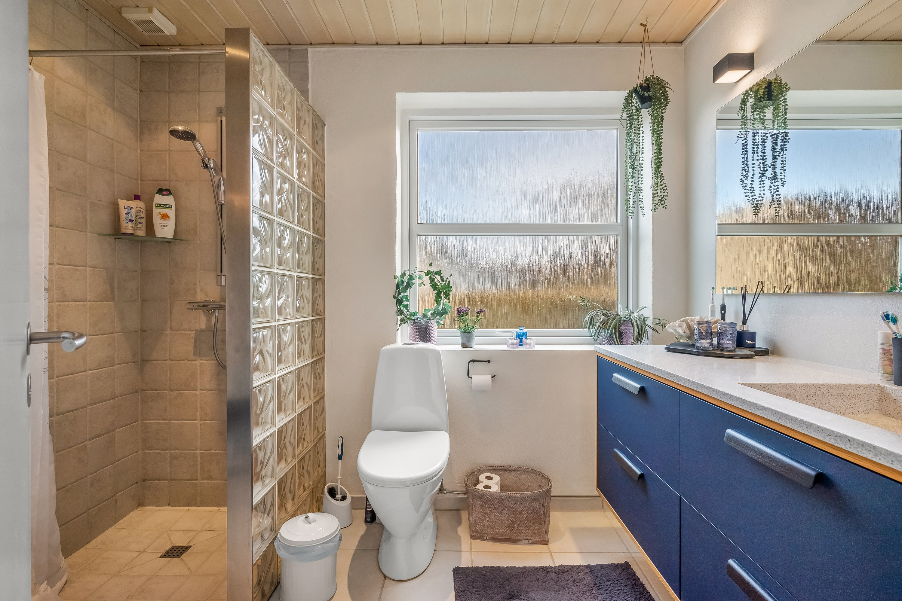 Fremhævet badeværelse billede i fuldskærmstilstand. Billede af Bisgårdvej 30, Hvam Mejeriby, 7500 Holstebro