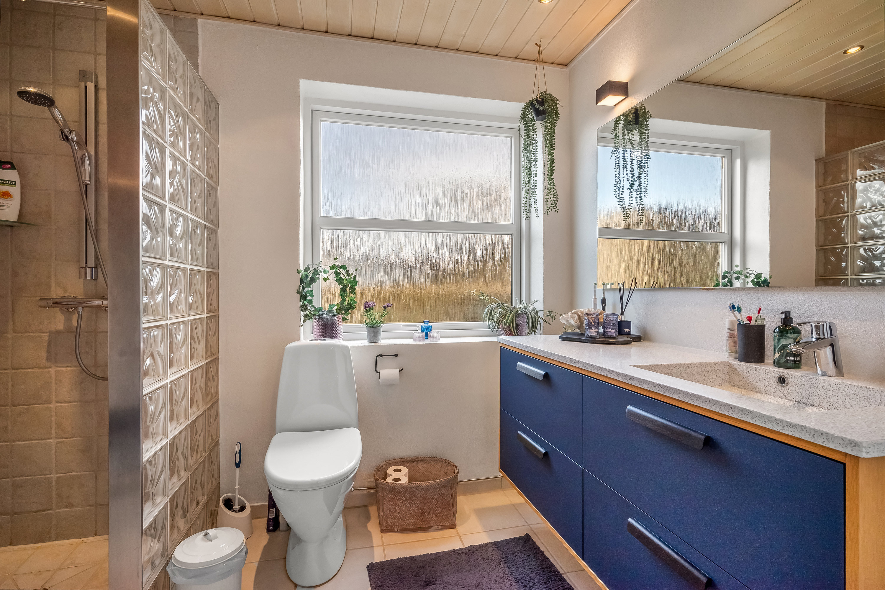 Fremhævet badeværelse billede i fuldskærmstilstand. Billede af Bisgårdvej 30, Hvam Mejeriby, 7500 Holstebro