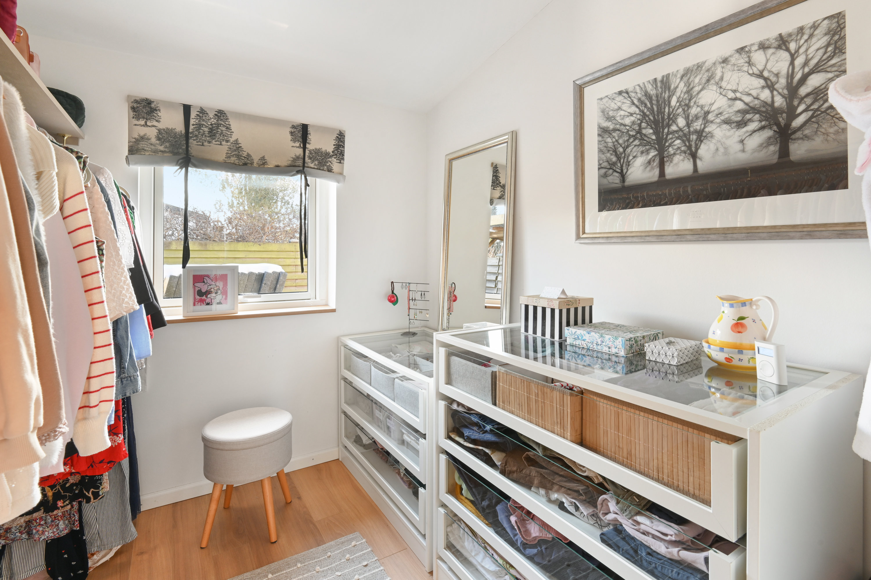 Fremhævet  billede i fuldskærmstilstand. Billede af Æblerosestien 1, 3460 Birkerød