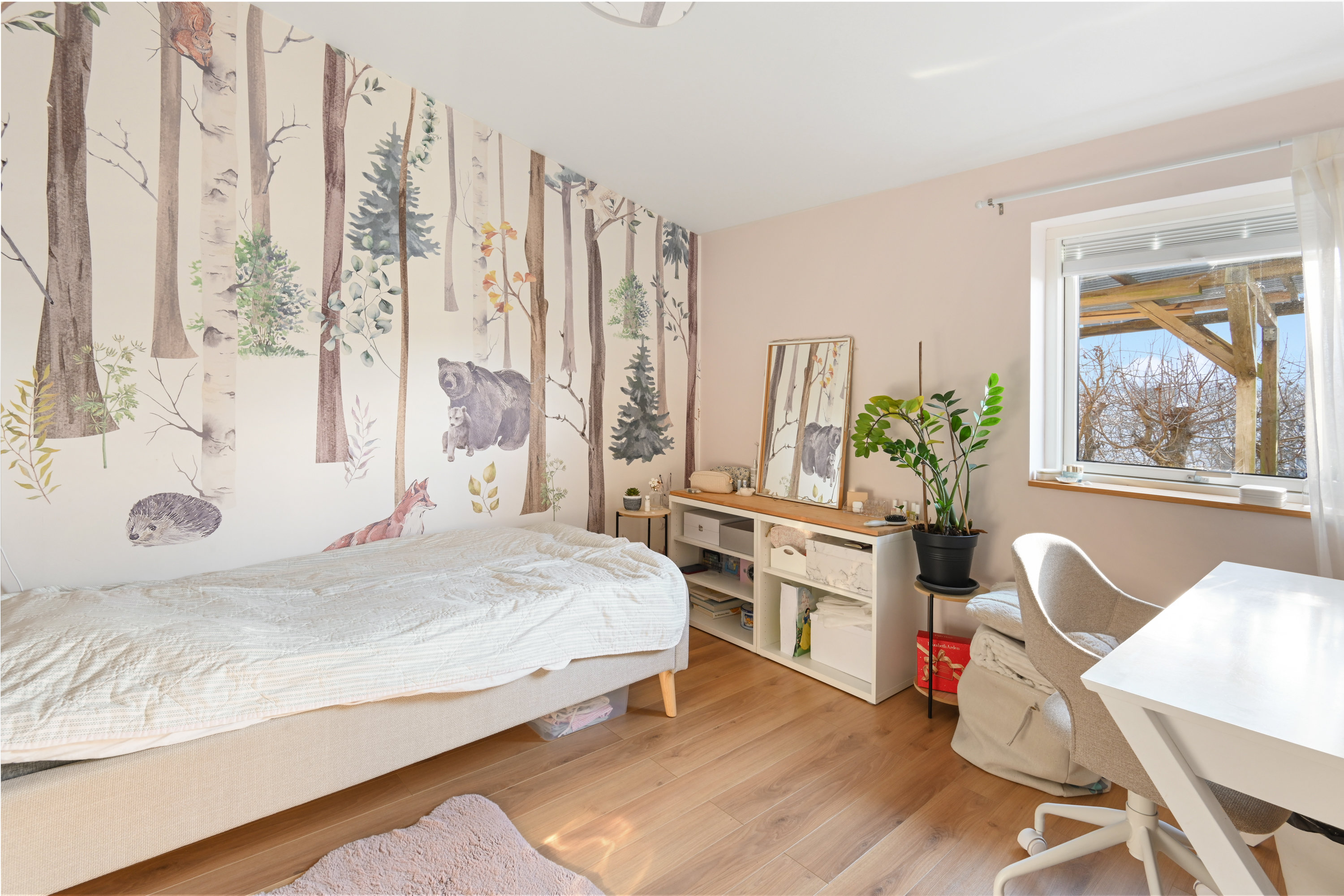 Fremhævet  billede i fuldskærmstilstand. Billede af Æblerosestien 1, 3460 Birkerød