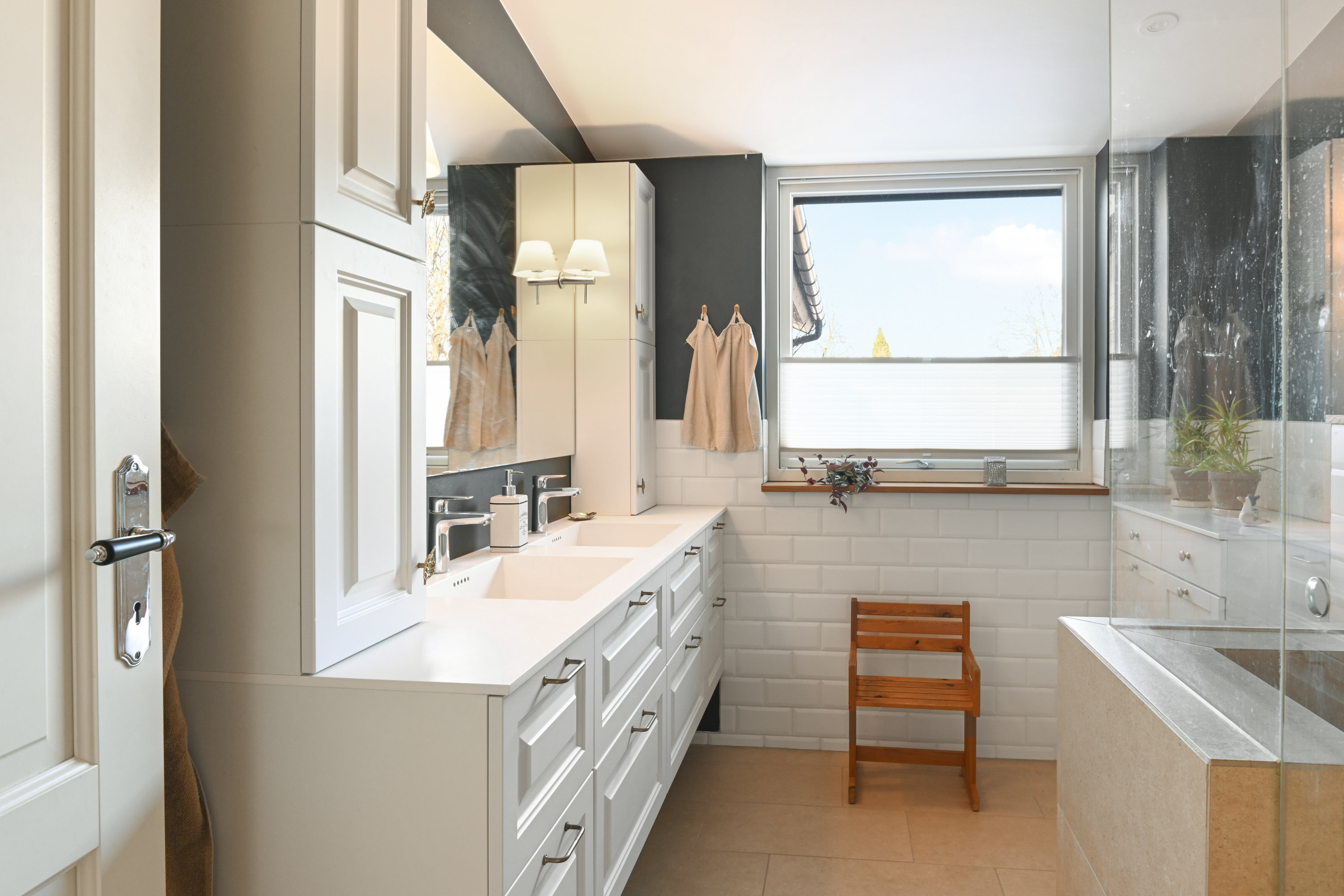 Fremhævet  billede i fuldskærmstilstand. Billede af Æblerosestien 1, 3460 Birkerød