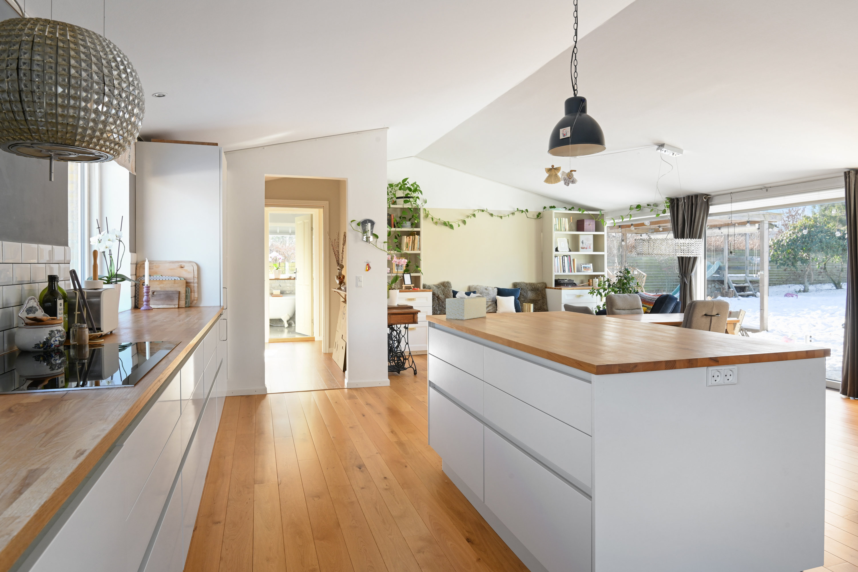 Fremhævet  billede i fuldskærmstilstand. Billede af Æblerosestien 1, 3460 Birkerød