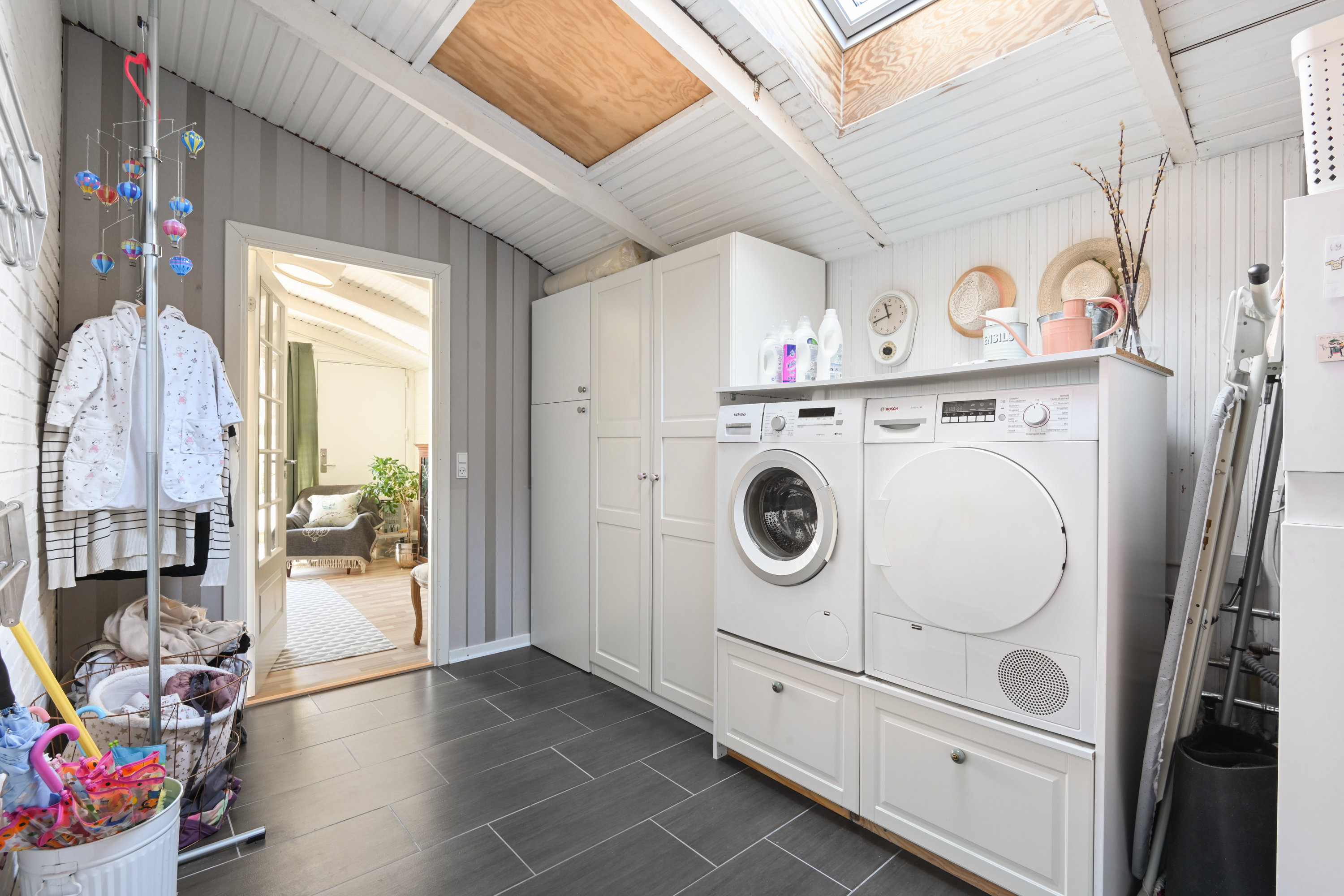 Fremhævet  billede i fuldskærmstilstand. Billede af Æblerosestien 1, 3460 Birkerød