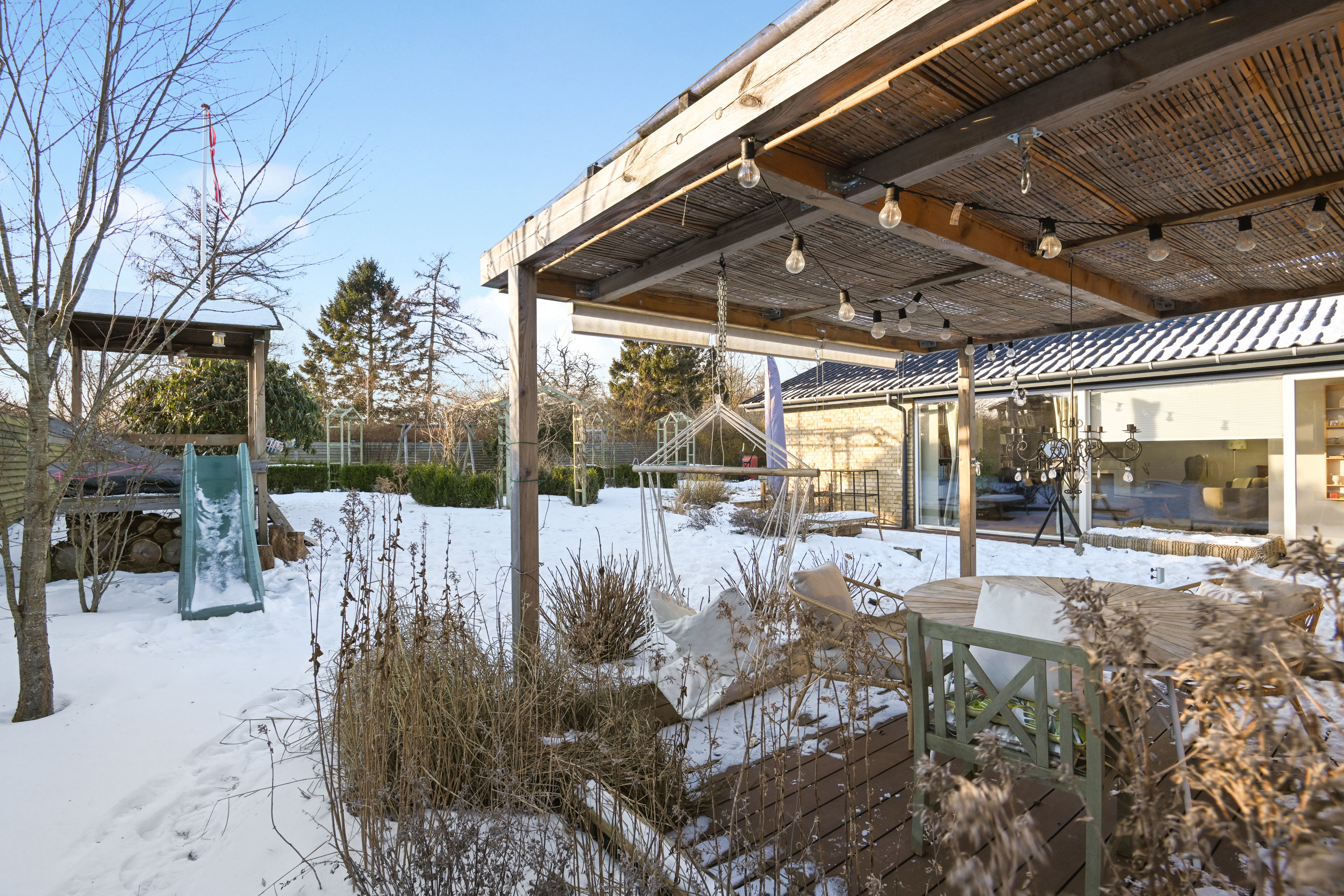 Fremhævet  billede i fuldskærmstilstand. Billede af Æblerosestien 1, 3460 Birkerød