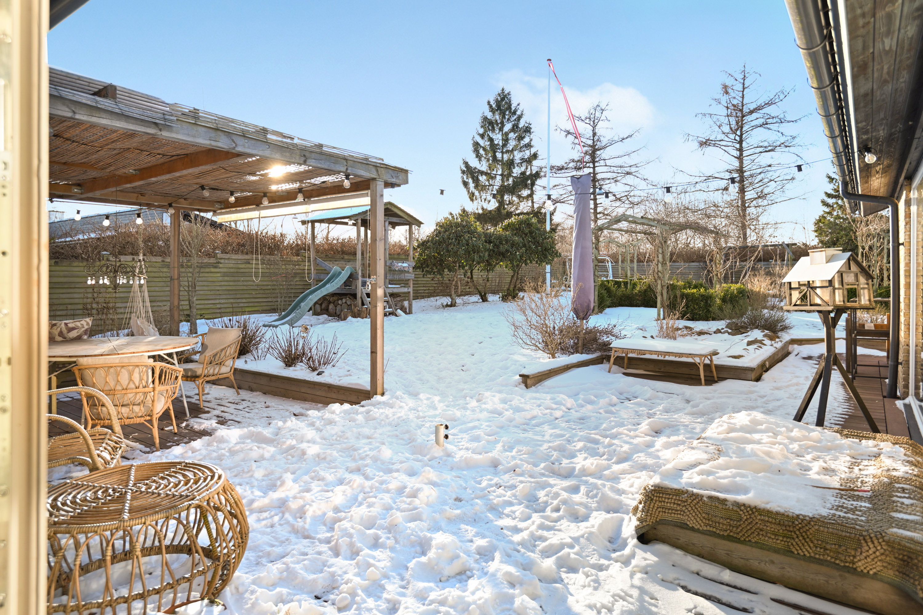 Fremhævet  billede i fuldskærmstilstand. Billede af Æblerosestien 1, 3460 Birkerød