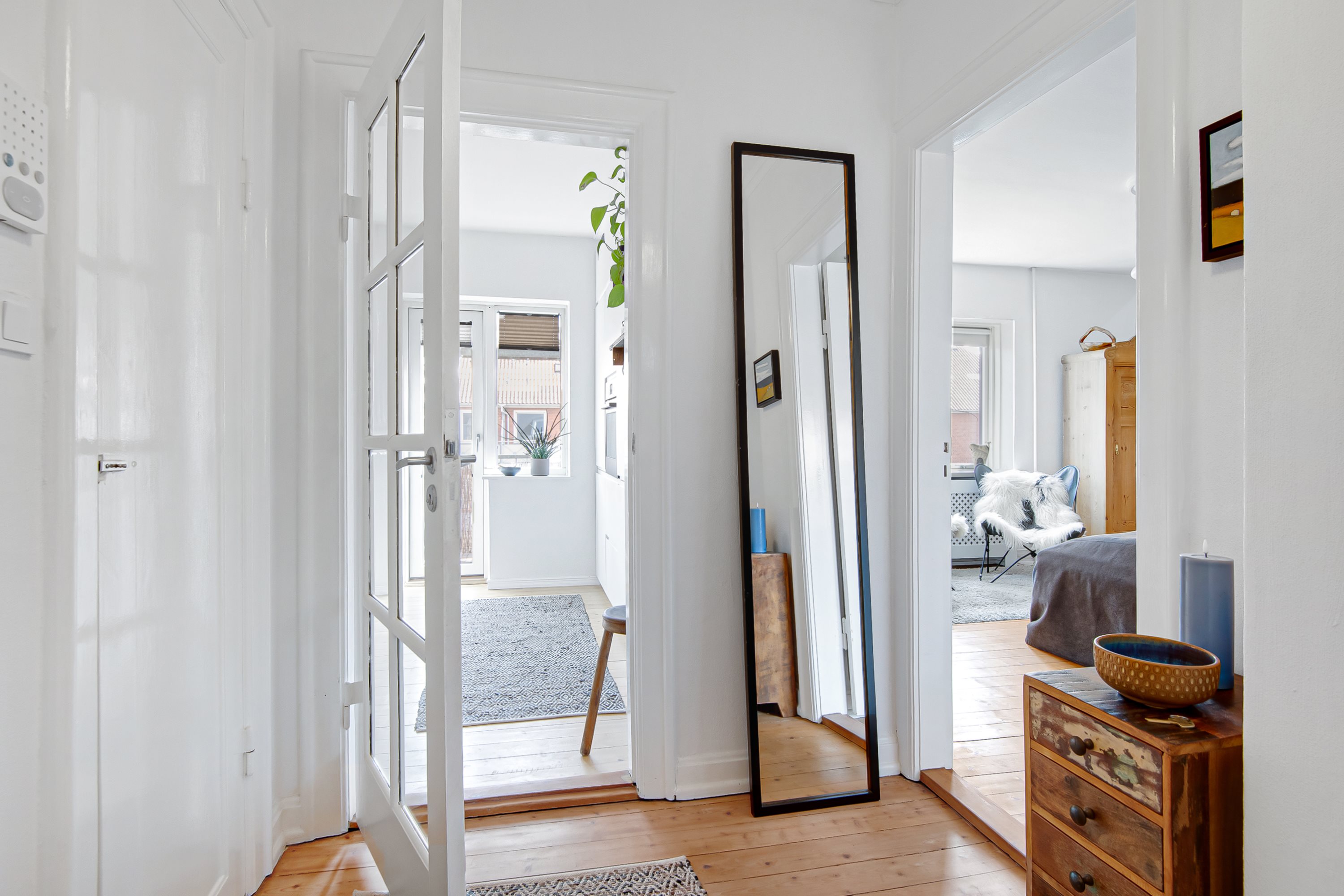 Fremhævet gang billede i fuldskærmstilstand. Billede af Vestre Fjordvej 34, 3. th., 9000 Aalborg