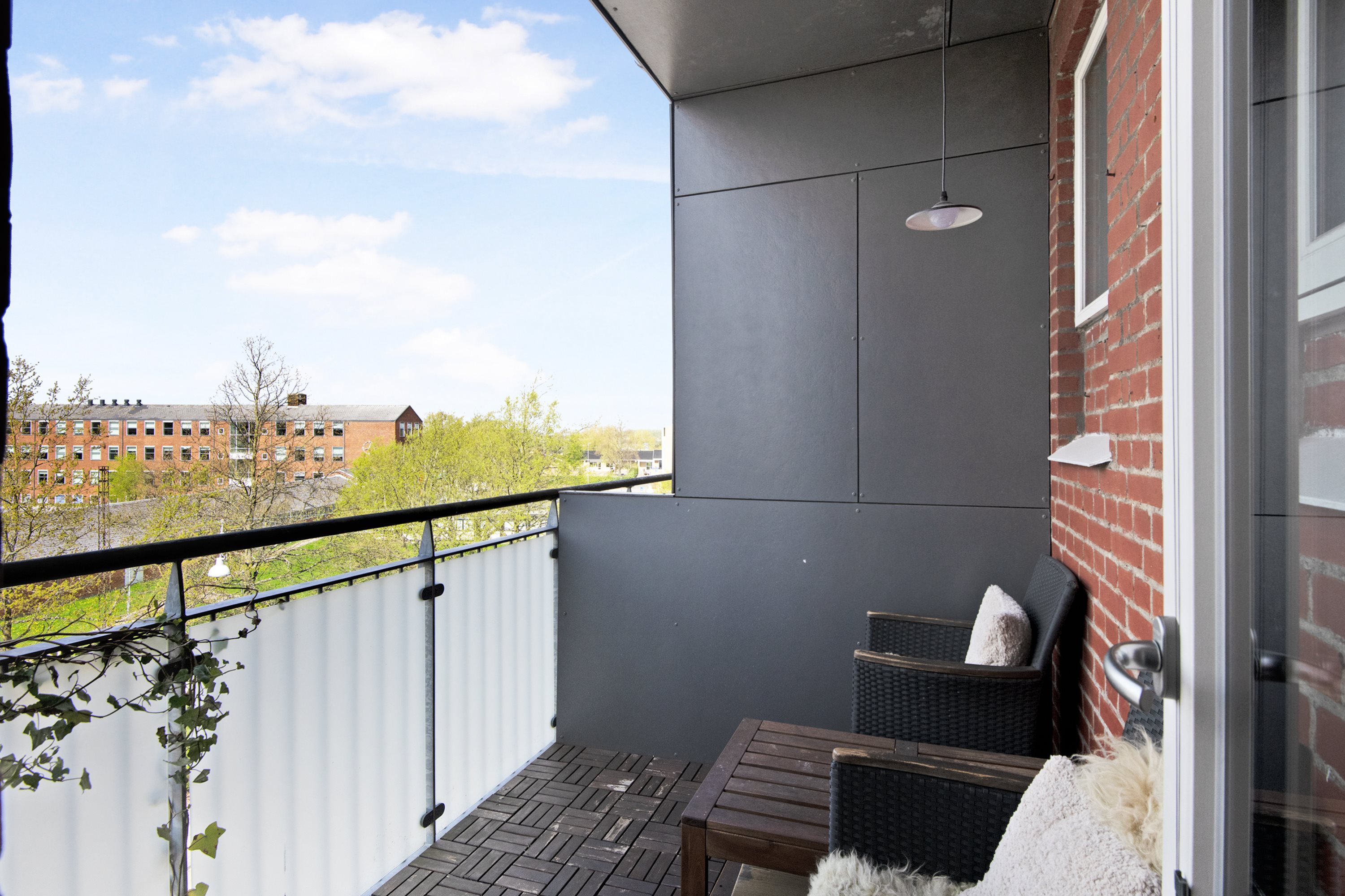 Miniaturebillede 2: altan. Billede af Vestre Fjordvej 34, 3. th., 9000 Aalborg