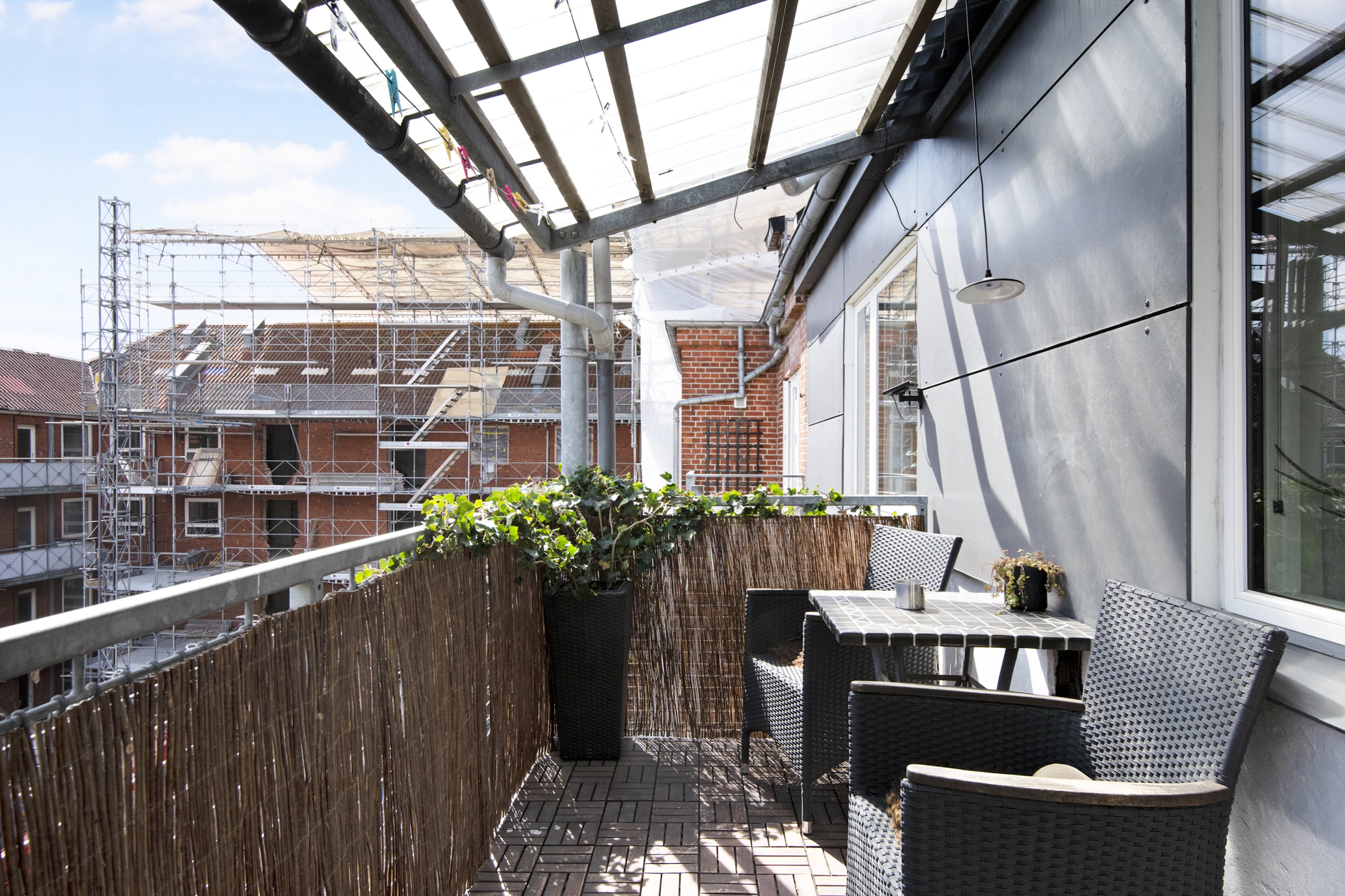 Miniaturebillede 1: altan. Billede af Vestre Fjordvej 34, 3. th., 9000 Aalborg