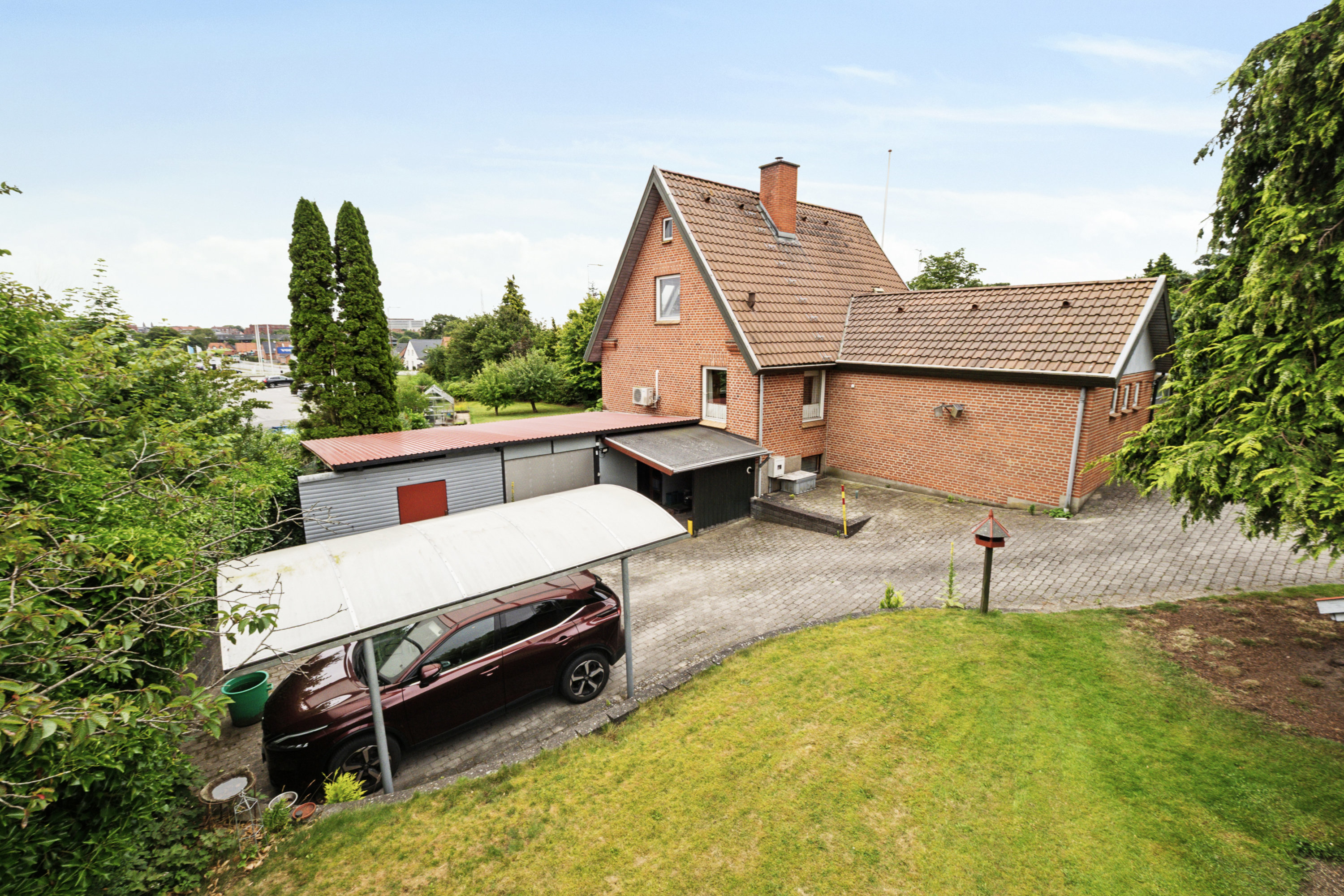 Fremhævet  billede i fuldskærmstilstand. Billede af Holstebrovej 50, 8800 Viborg