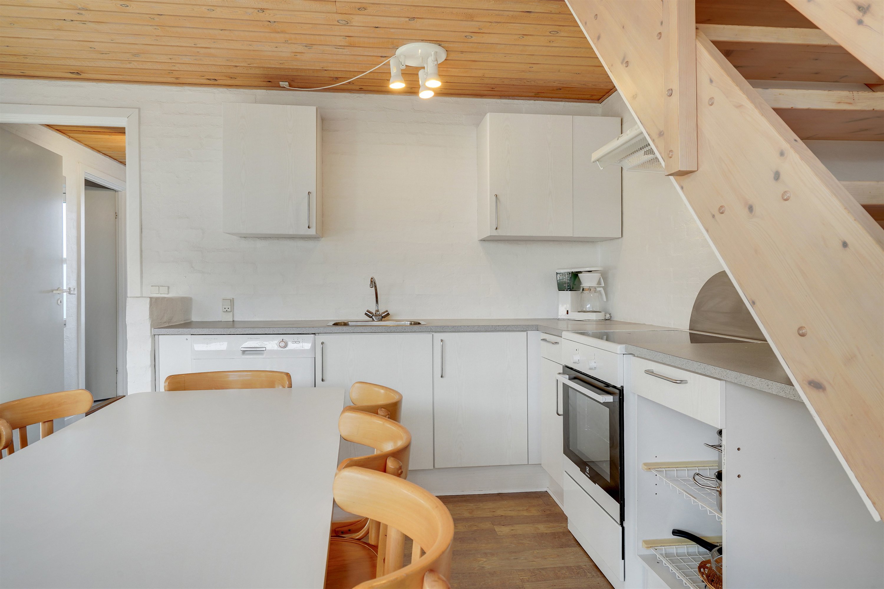 Fremhævet køkken billede i fuldskærmstilstand. Billede af Hovej 4A, 33., 6857 Blåvand