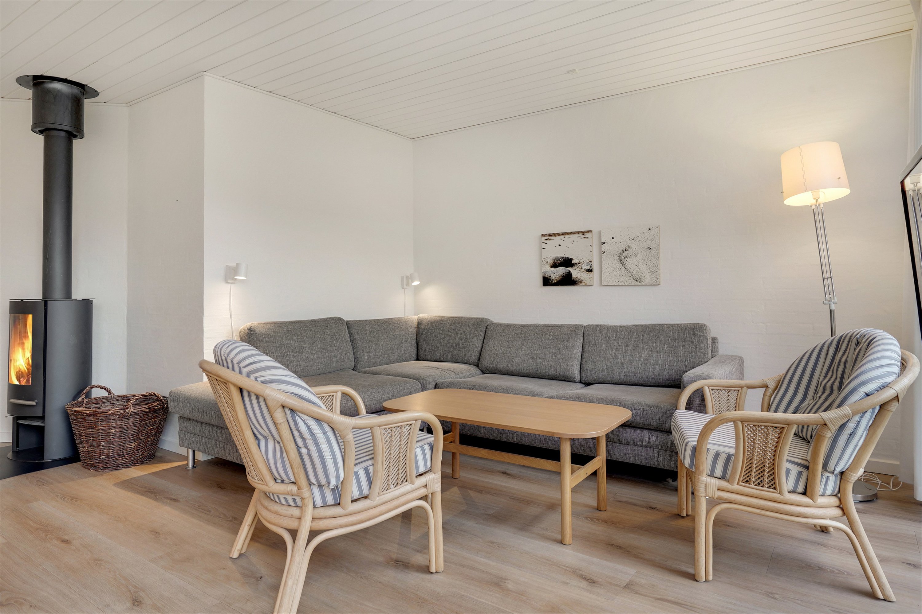 Fremhævet stue billede i fuldskærmstilstand. Billede af Hovej 4A, 64., 6857 Blåvand