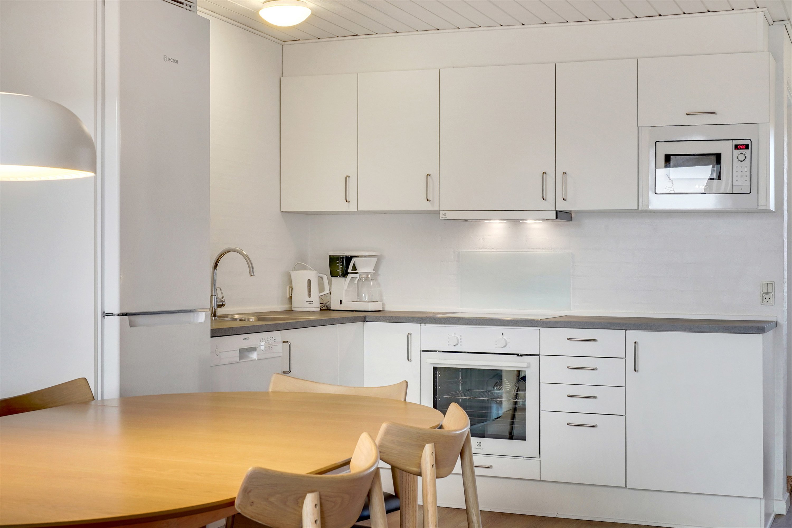 Fremhævet køkken billede i fuldskærmstilstand. Billede af Hovej 4A, 64., 6857 Blåvand