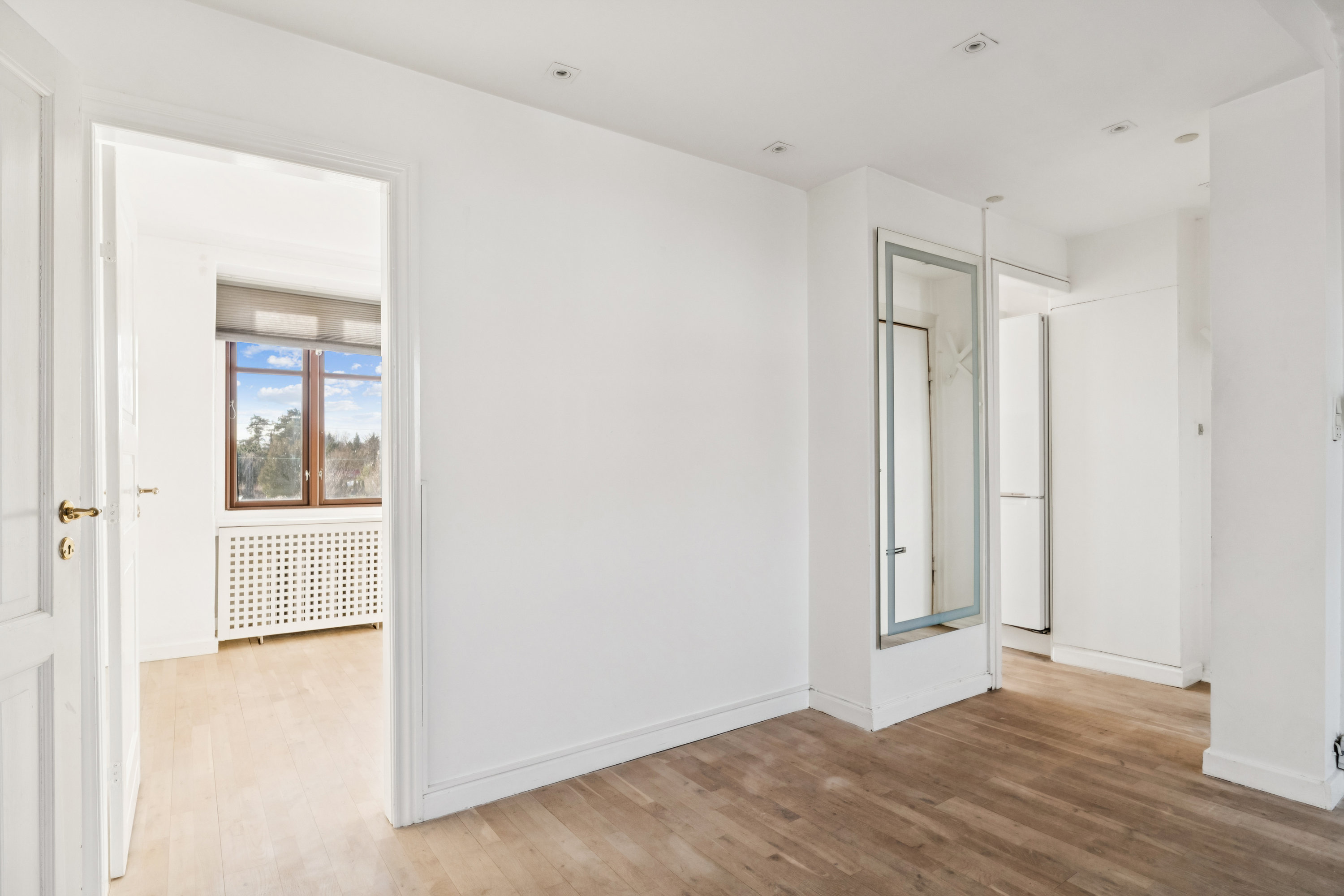 Fremhævet gang billede i fuldskærmstilstand. Billede af Tranegårdsvej 51, 2. tv., 2900 Hellerup