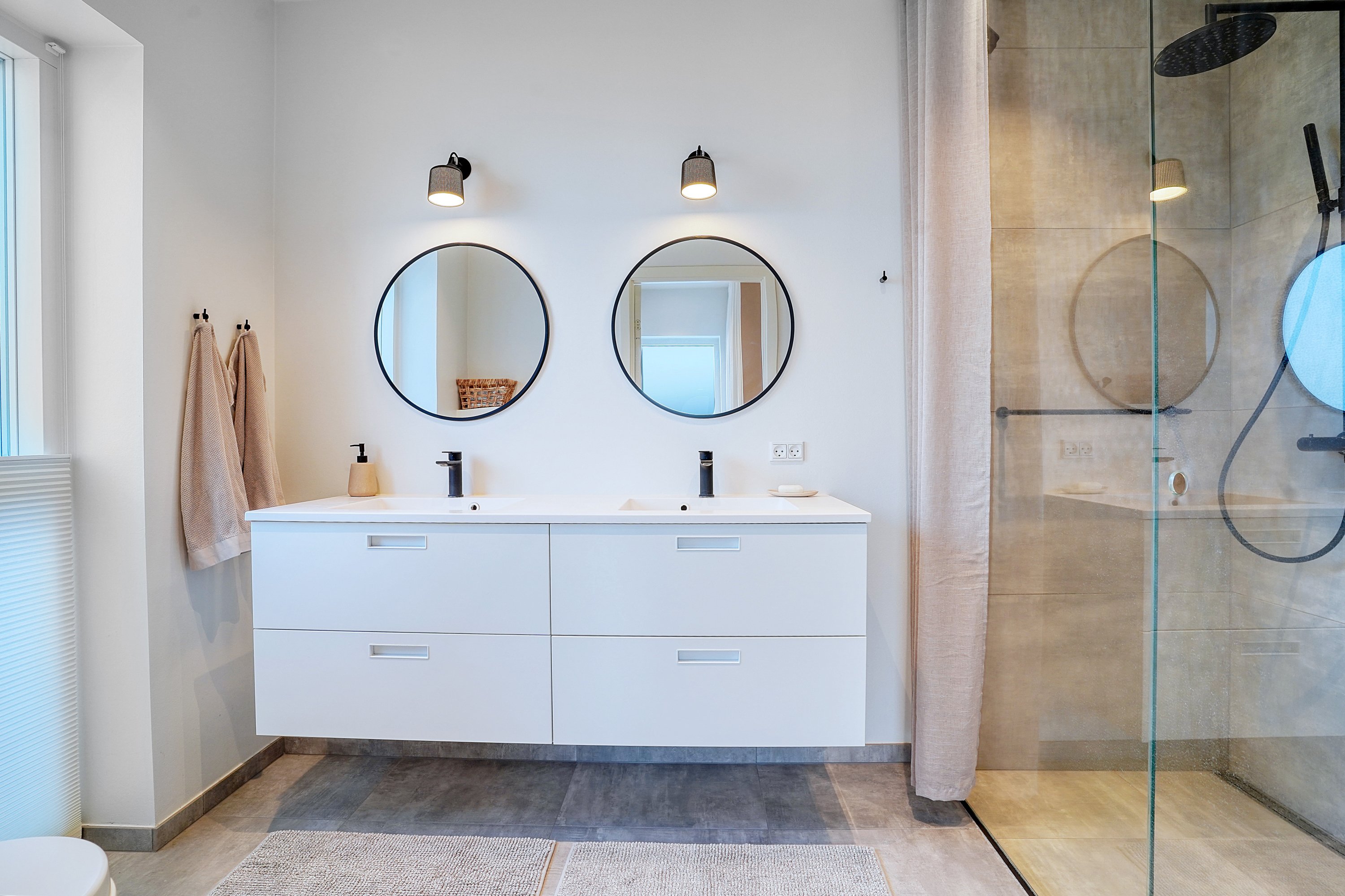 Fremhævet badeværelse billede i fuldskærmstilstand. Billede af Mosedraget 18, Nødebo, 3480 Fredensborg