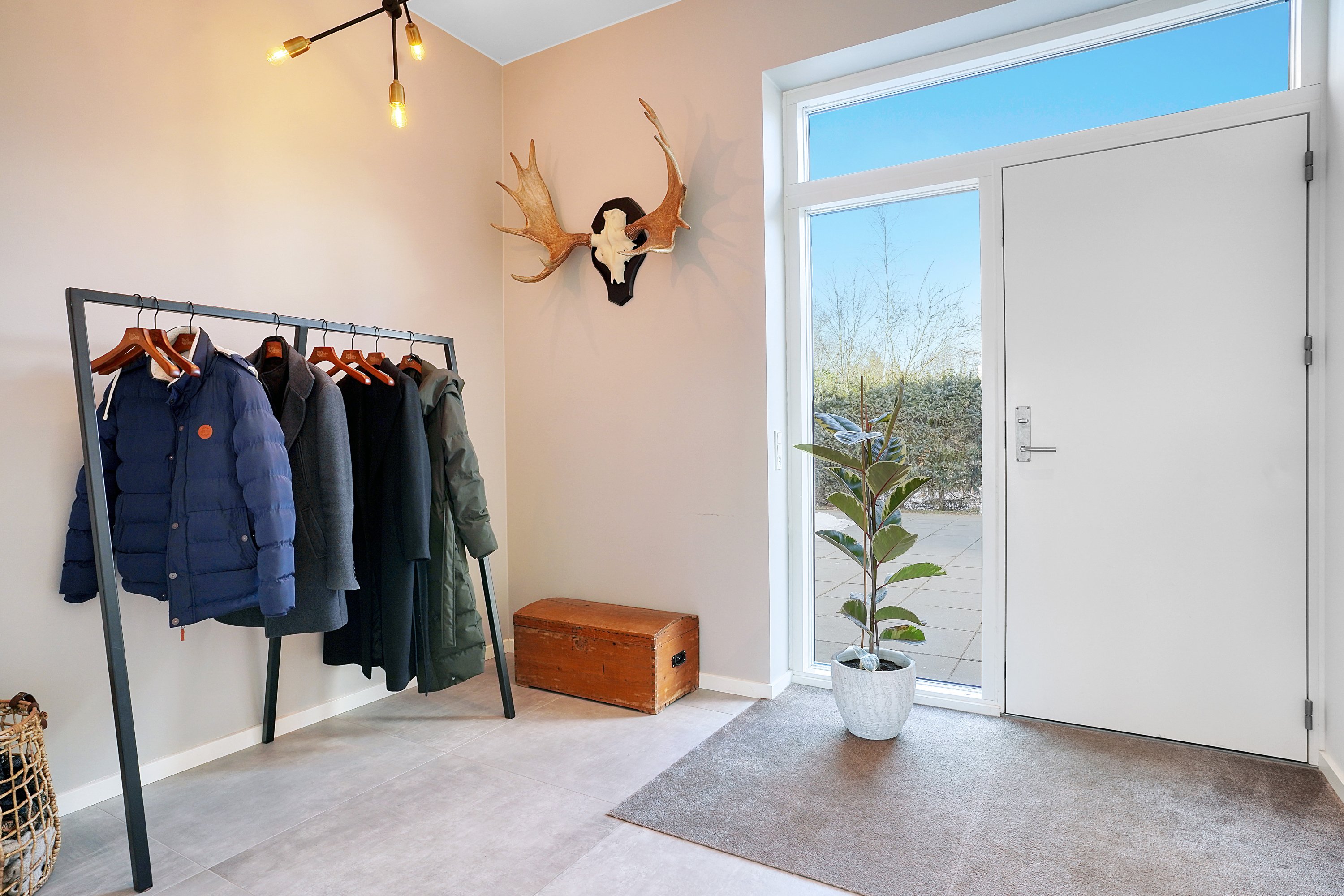 Fremhævet entré billede i fuldskærmstilstand. Billede af Mosedraget 18, Nødebo, 3480 Fredensborg