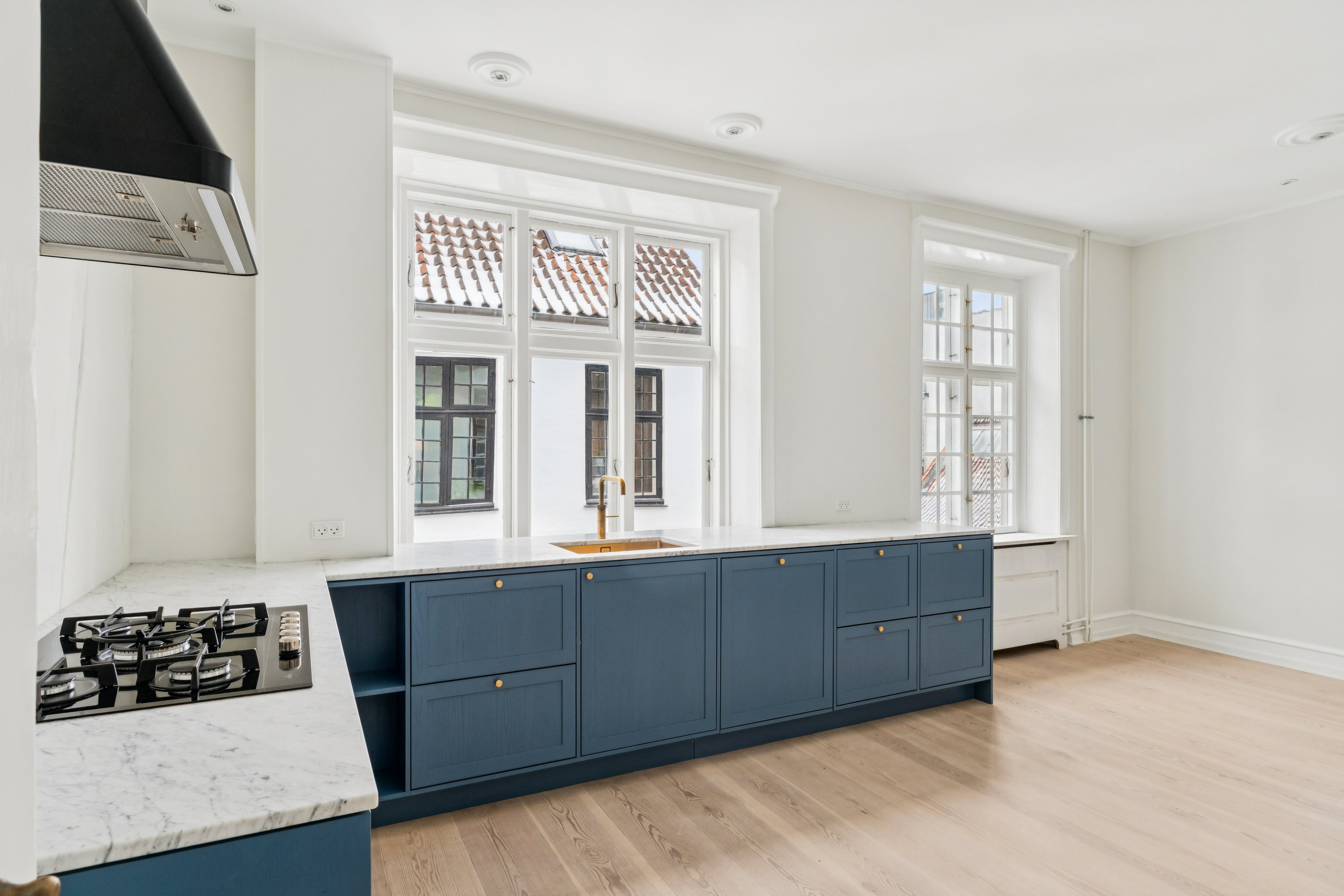 Fremhævet køkken billede i fuldskærmstilstand. Billede af Store Kongensgade 67A, 3. tv., 1264 København K