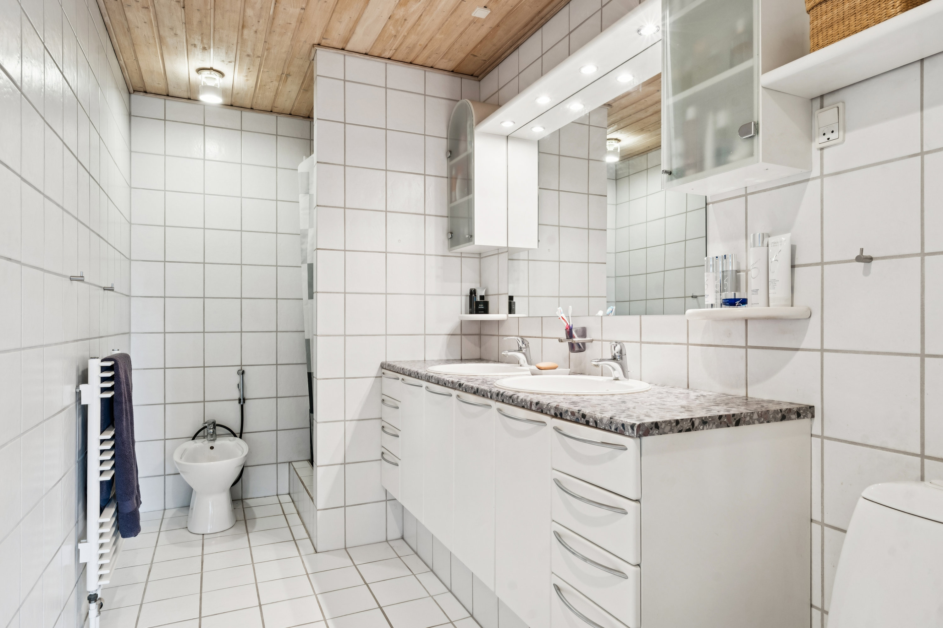 Fremhævet badeværelse billede i fuldskærmstilstand. Billede af Aprilvej 14, Torsted, 8700 Horsens