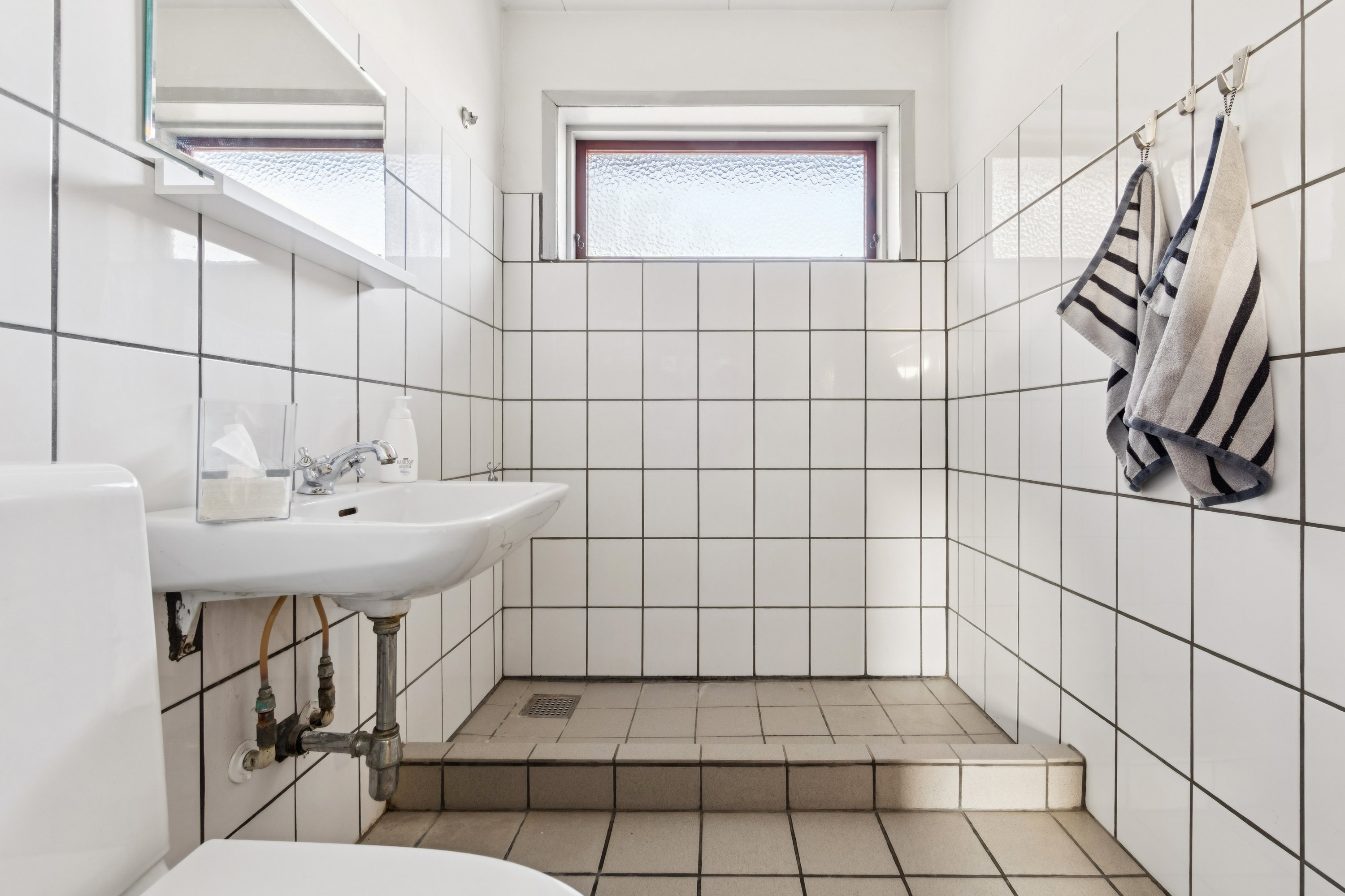 Fremhævet badeværelse billede i fuldskærmstilstand. Billede af Varnæsvigvej 27, Varnæs, 6200 Aabenraa