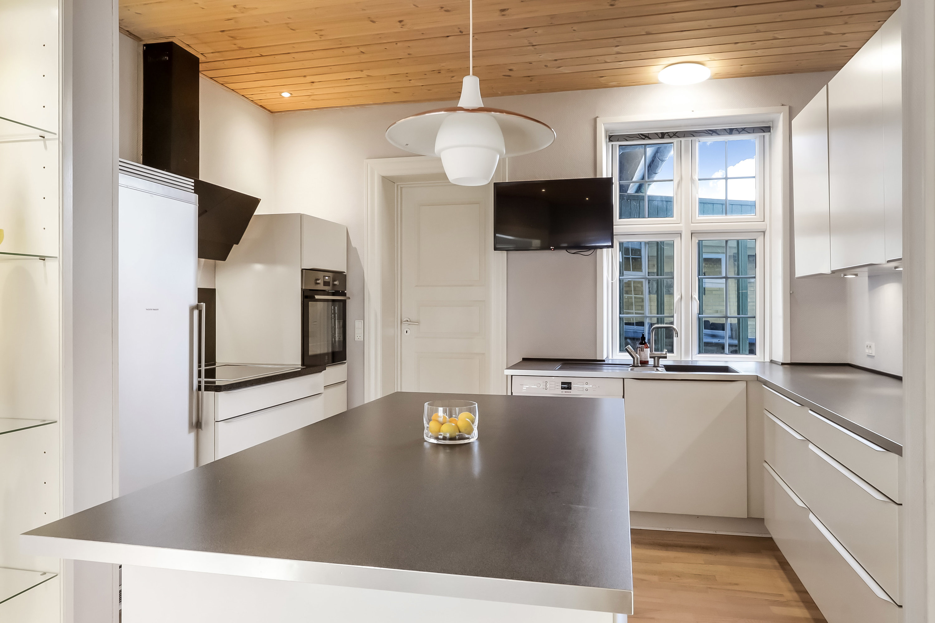 Fremhævet køkken billede i fuldskærmstilstand. Billede af Vestergade 4, 5960 Marstal