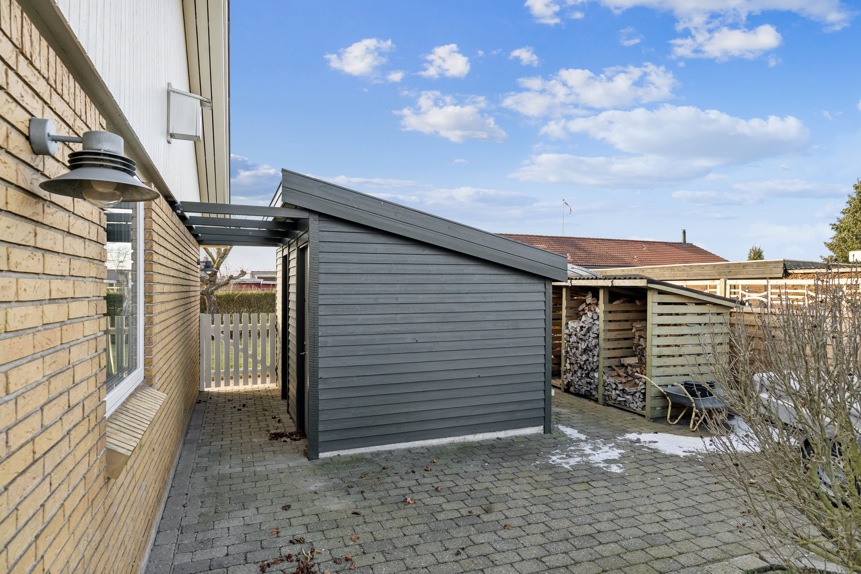 Fremhævet udhus billede i fuldskærmstilstand. Billede af Aprilvej 14, Torsted, 8700 Horsens