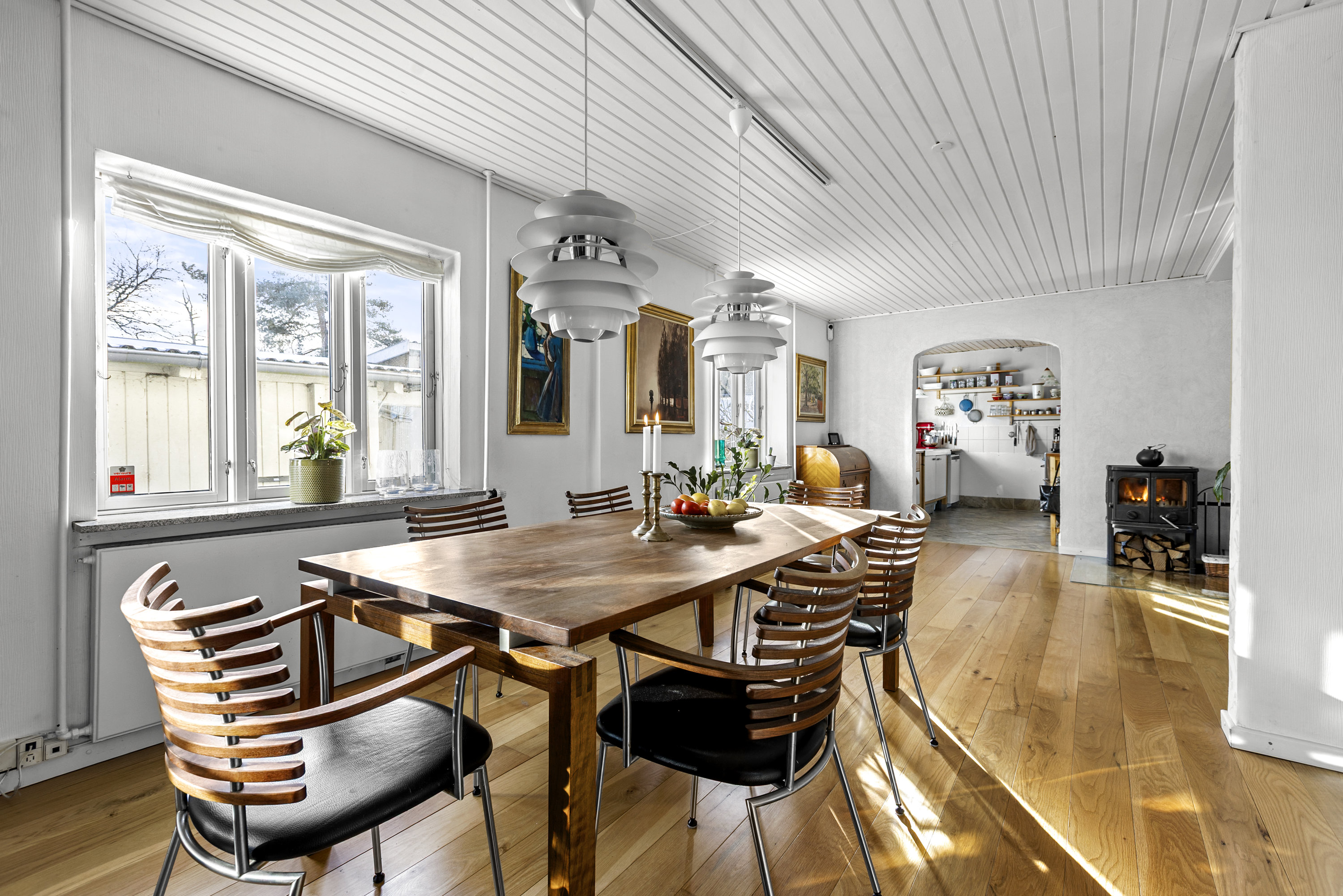 Fremhævet stue billede i fuldskærmstilstand. Billede af Landevejen 38, 4060 Kirke Såby