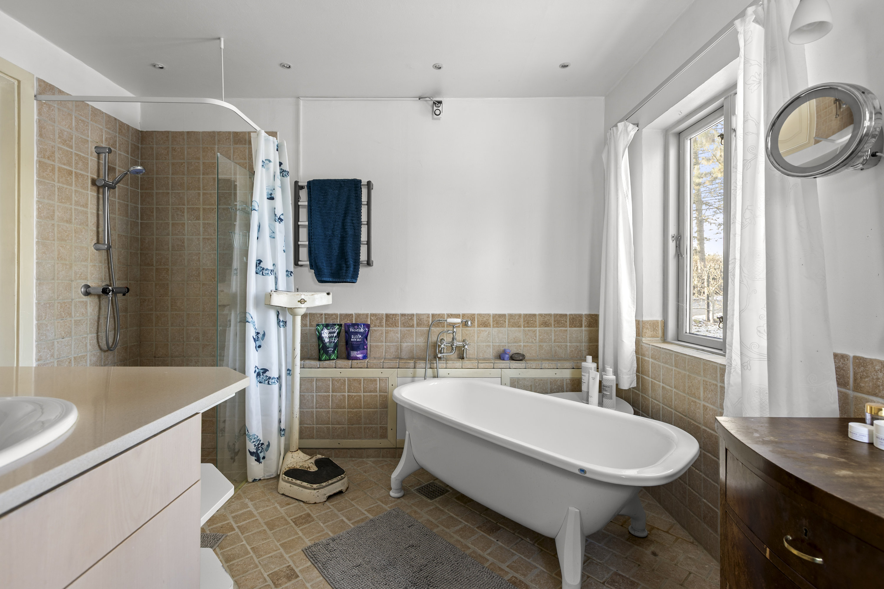 Fremhævet badeværelse billede i fuldskærmstilstand. Billede af Landevejen 38, 4060 Kirke Såby