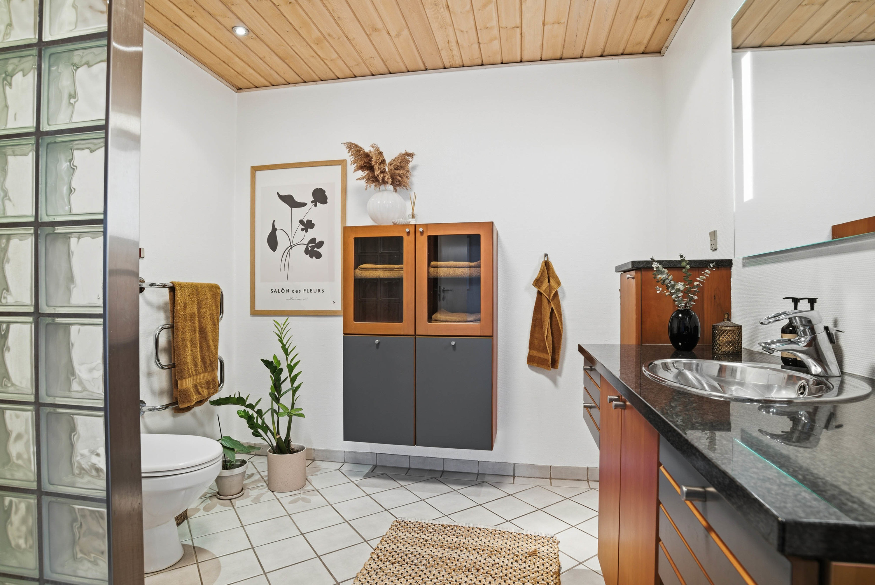 Fremhævet badeværelse billede i fuldskærmstilstand. Billede af Hartmannsvej 105, 7500 Holstebro