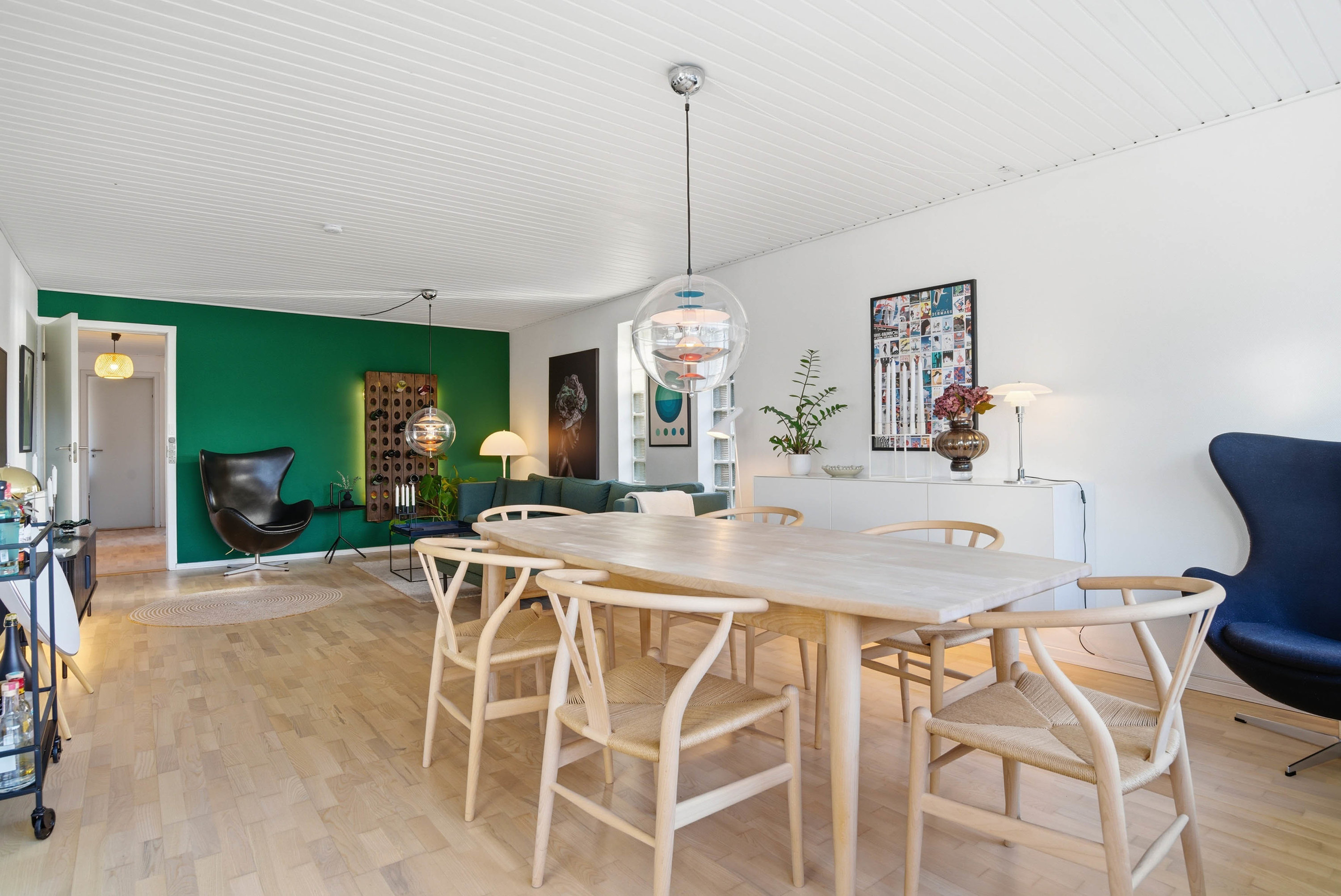 Fremhævet stue billede i fuldskærmstilstand. Billede af Hartmannsvej 105, 7500 Holstebro