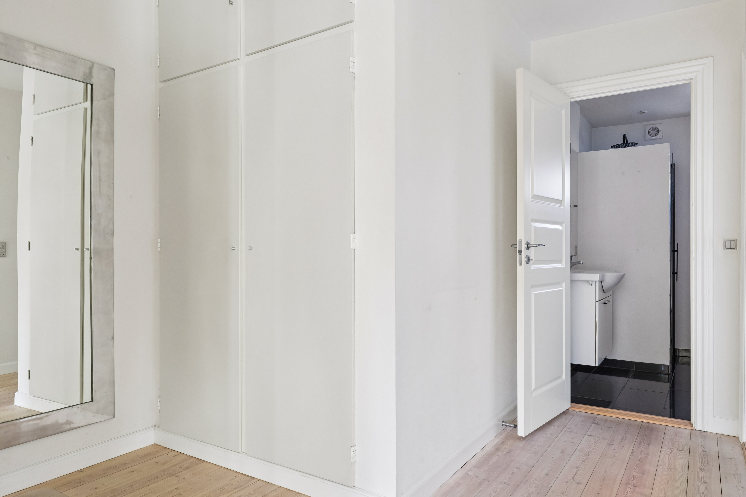 Fremhævet gang billede i fuldskærmstilstand. Billede af Hjallesevej 57, st.. th., 5000 Odense C