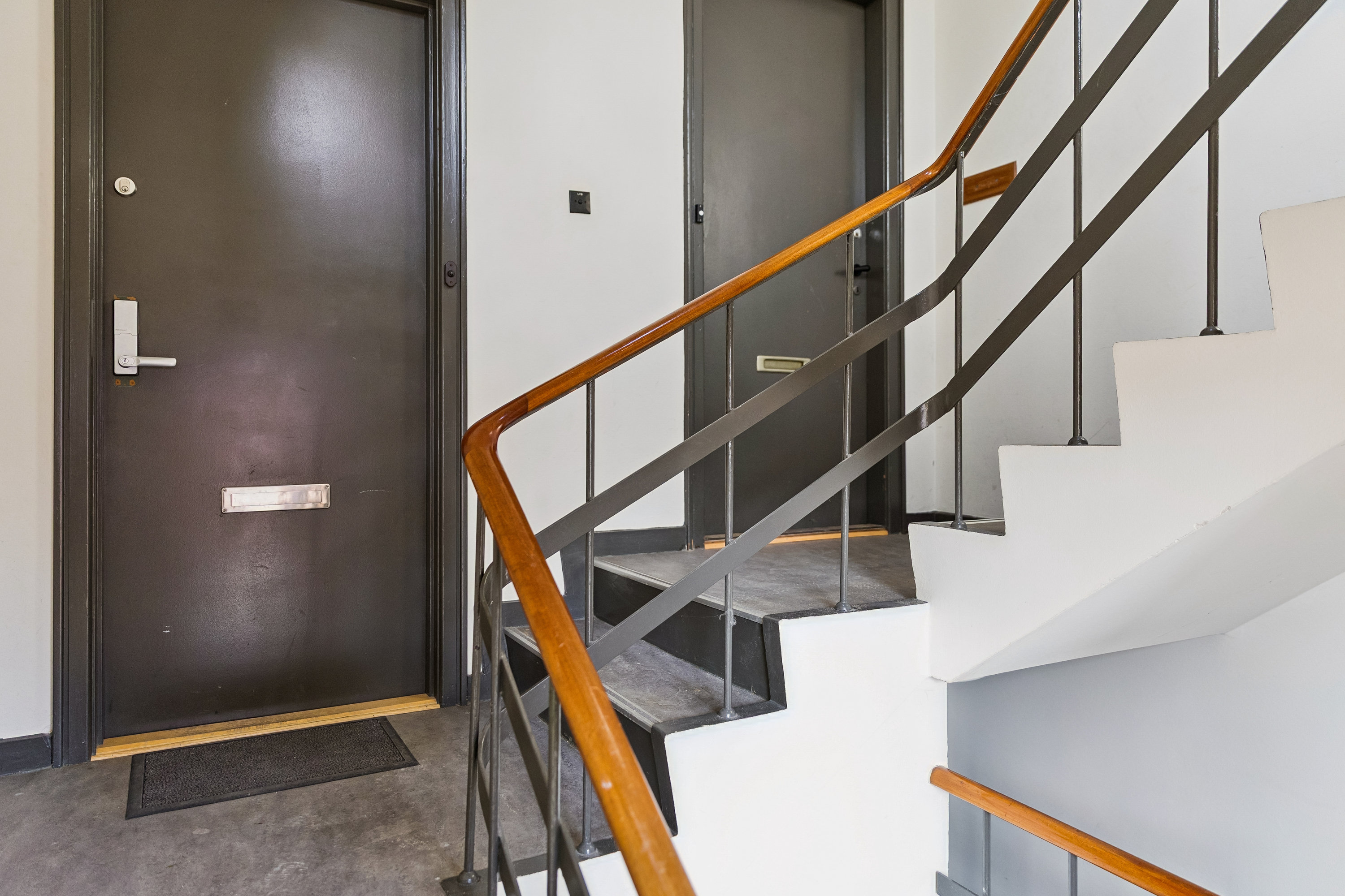 Fremhævet entré billede i fuldskærmstilstand. Billede af Hjallesevej 57, st.. th., 5000 Odense C