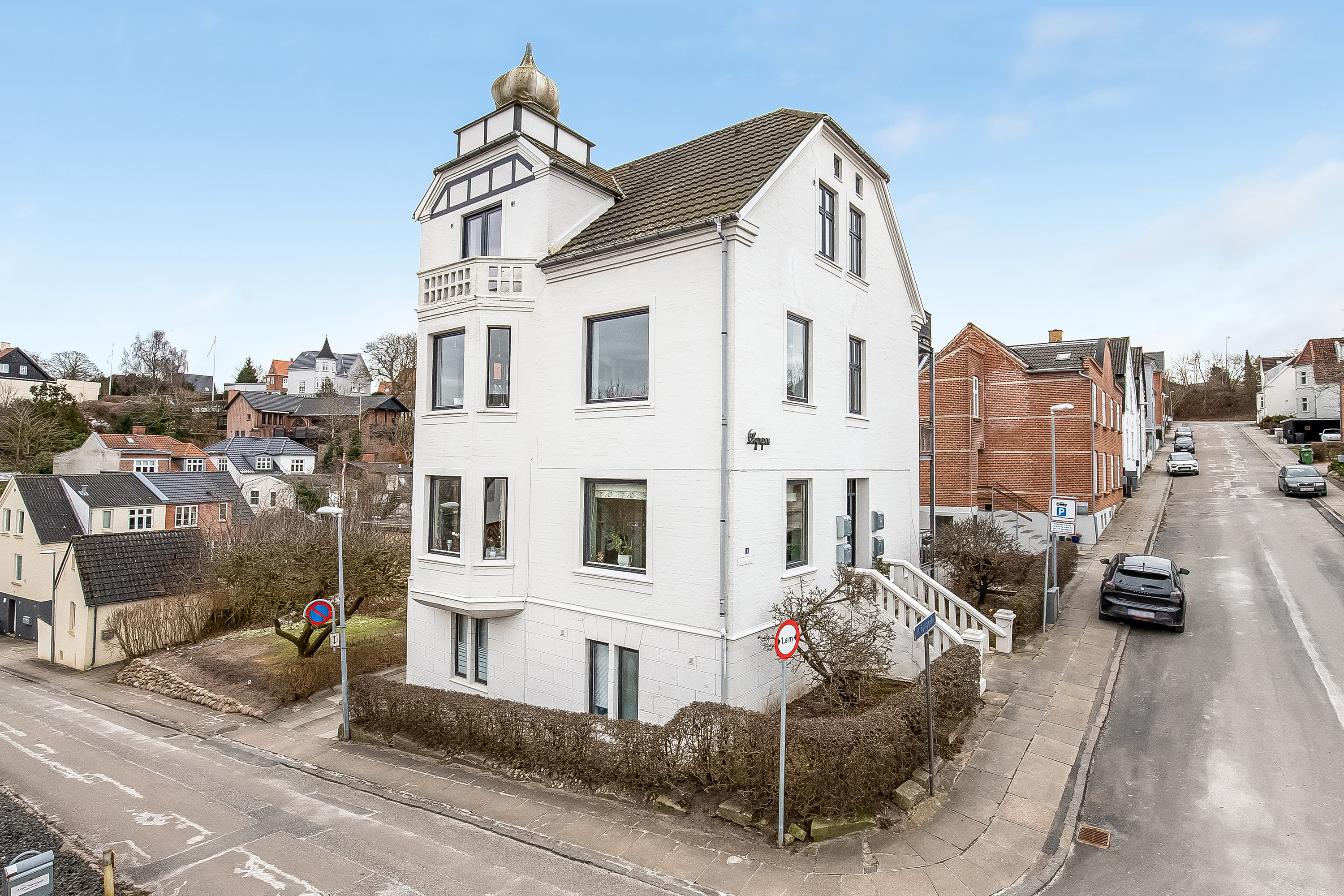 Fremhævet mastefoto billede i fuldskærmstilstand. Billede af St Bjerggade 1, st.., 7100 Vejle