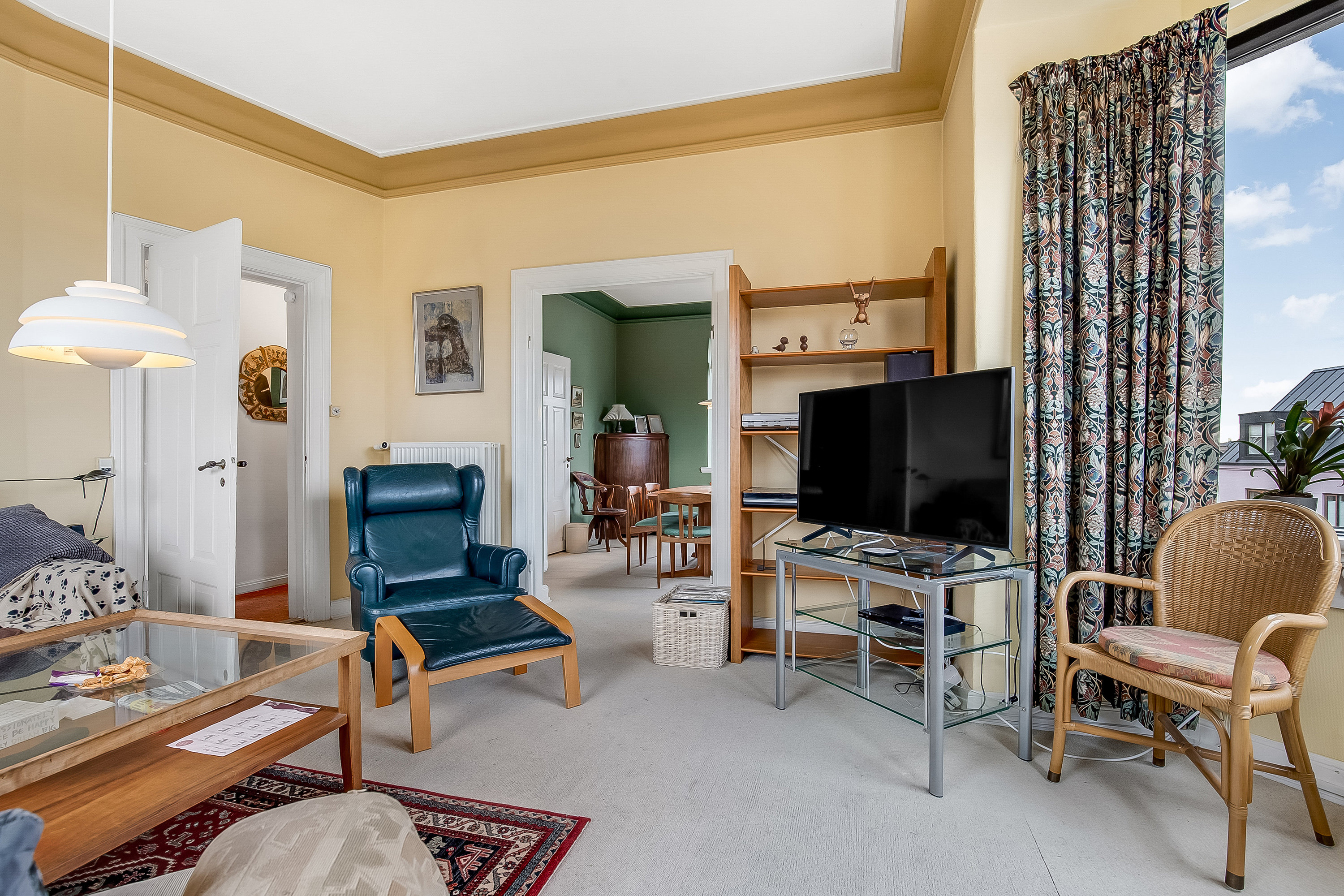 Fremhævet stue billede i fuldskærmstilstand. Billede af St Bjerggade 1, st.., 7100 Vejle