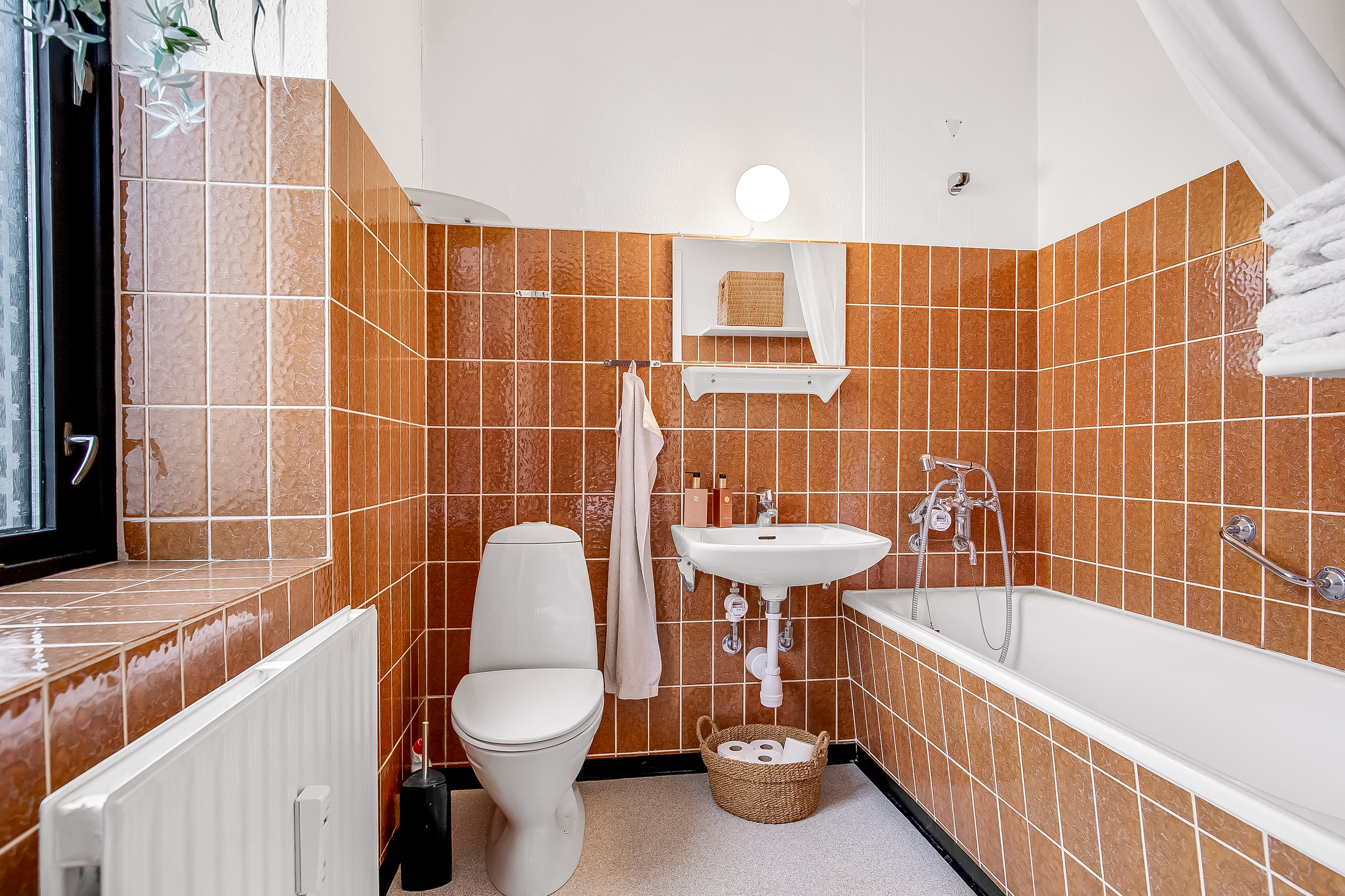 Fremhævet badeværelse billede i fuldskærmstilstand. Billede af St Bjerggade 1, st.., 7100 Vejle