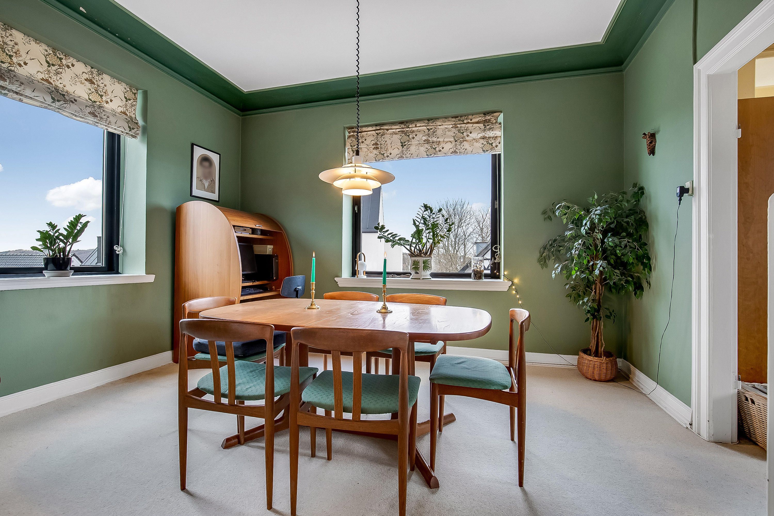 Fremhævet stue billede i fuldskærmstilstand. Billede af St Bjerggade 1, st.., 7100 Vejle