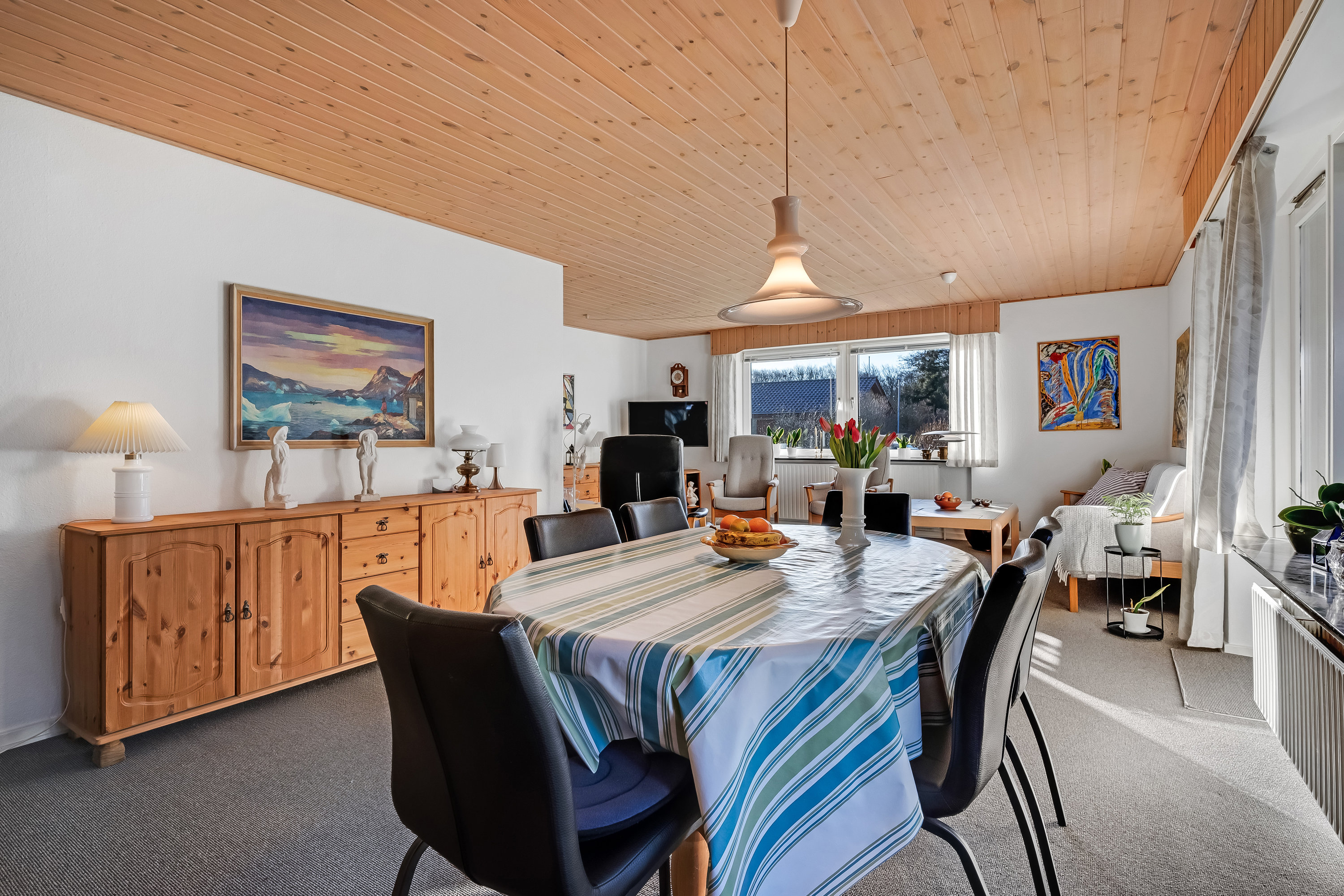 Fremhævet stue billede i fuldskærmstilstand. Billede af Engdraget 12, 6940 Lem St