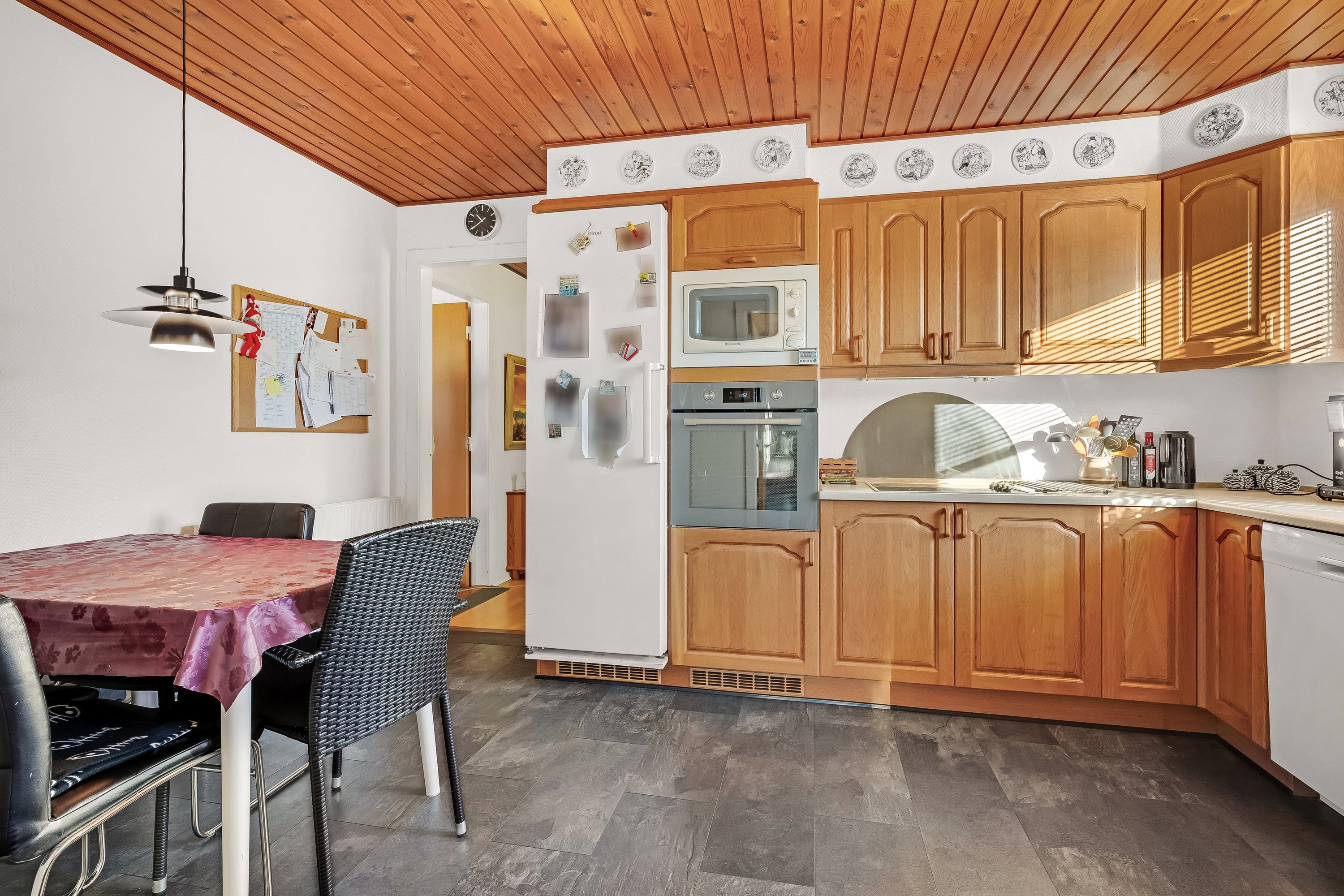 Fremhævet køkken billede i fuldskærmstilstand. Billede af Engdraget 12, 6940 Lem St