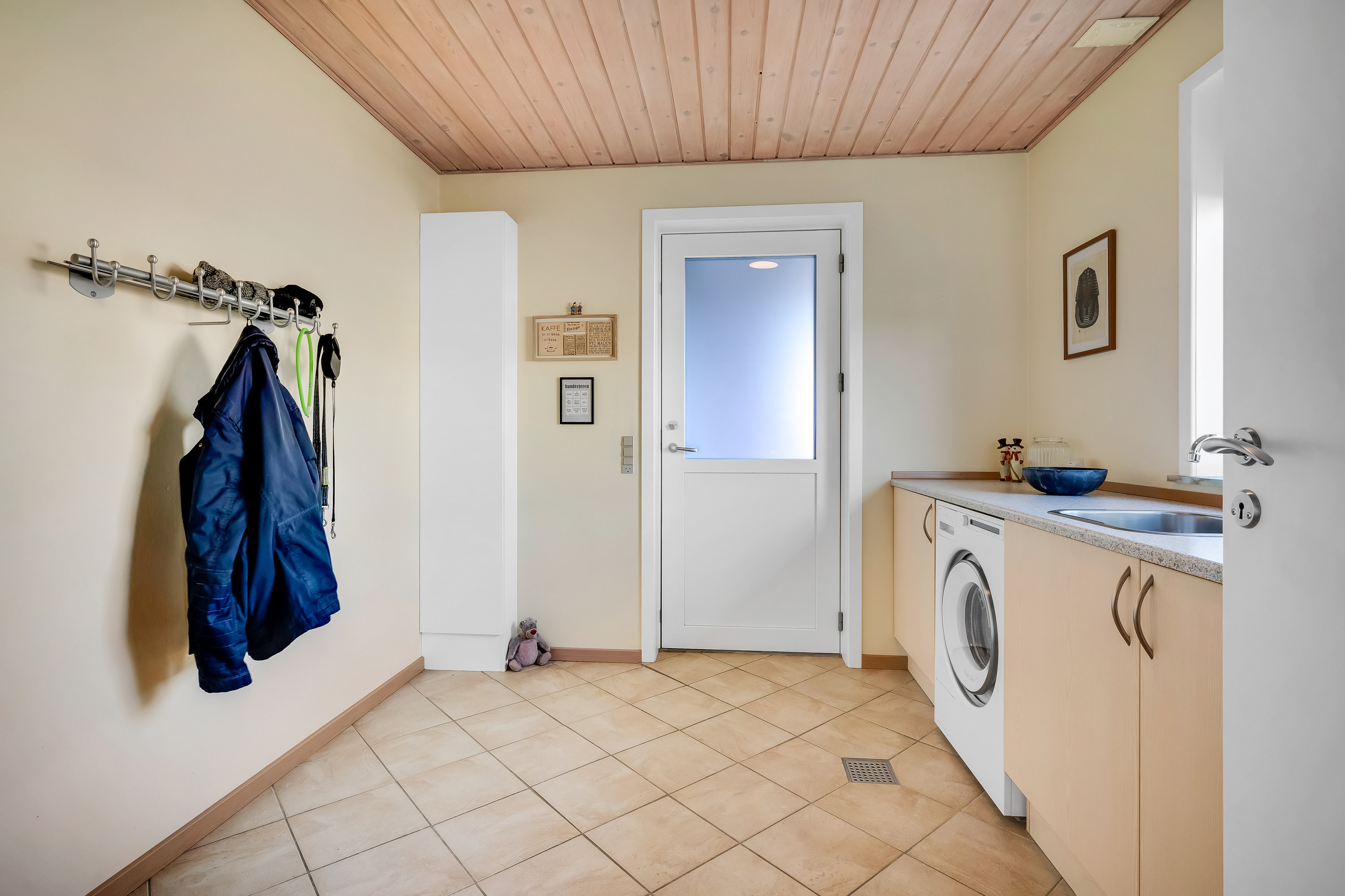 Fremhævet bryggers billede i fuldskærmstilstand. Billede af Kærsangervej 19, Rindum, 6950 Ringkøbing