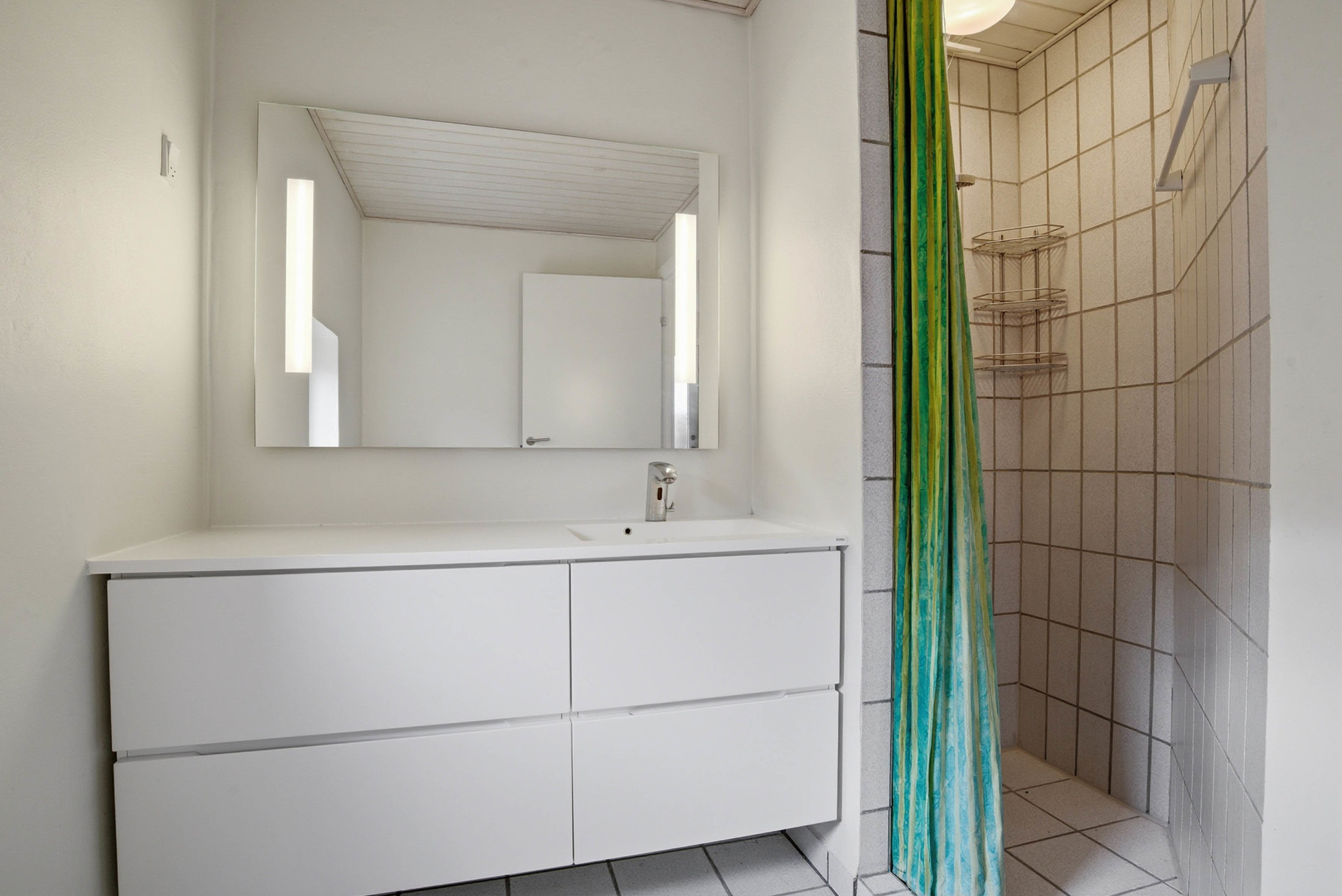 Fremhævet badeværelse billede i fuldskærmstilstand. Billede af Vester Kirkebakke 6, Mejrup, 7500 Holstebro