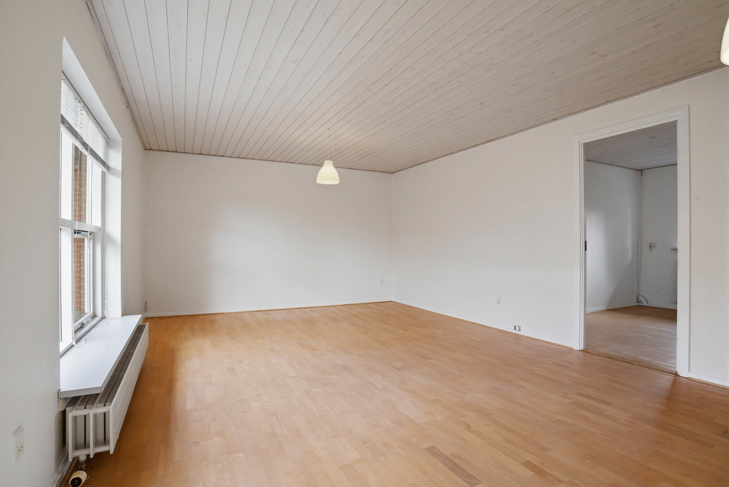 Fremhævet stue billede i fuldskærmstilstand. Billede af Vester Kirkebakke 6, Mejrup, 7500 Holstebro