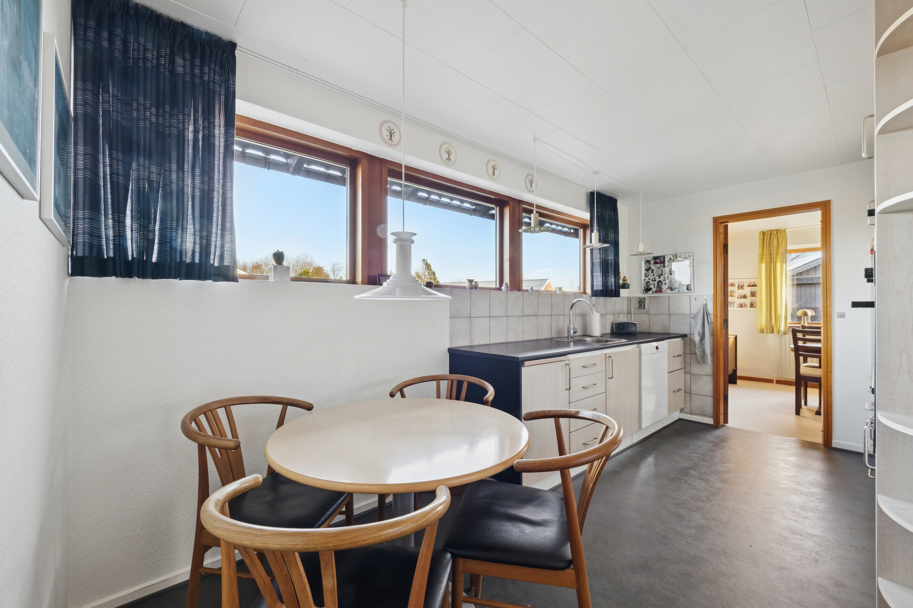 Fremhævet spisestue billede i fuldskærmstilstand. Billede af Villavej 11, Østerild, 7700 Thisted